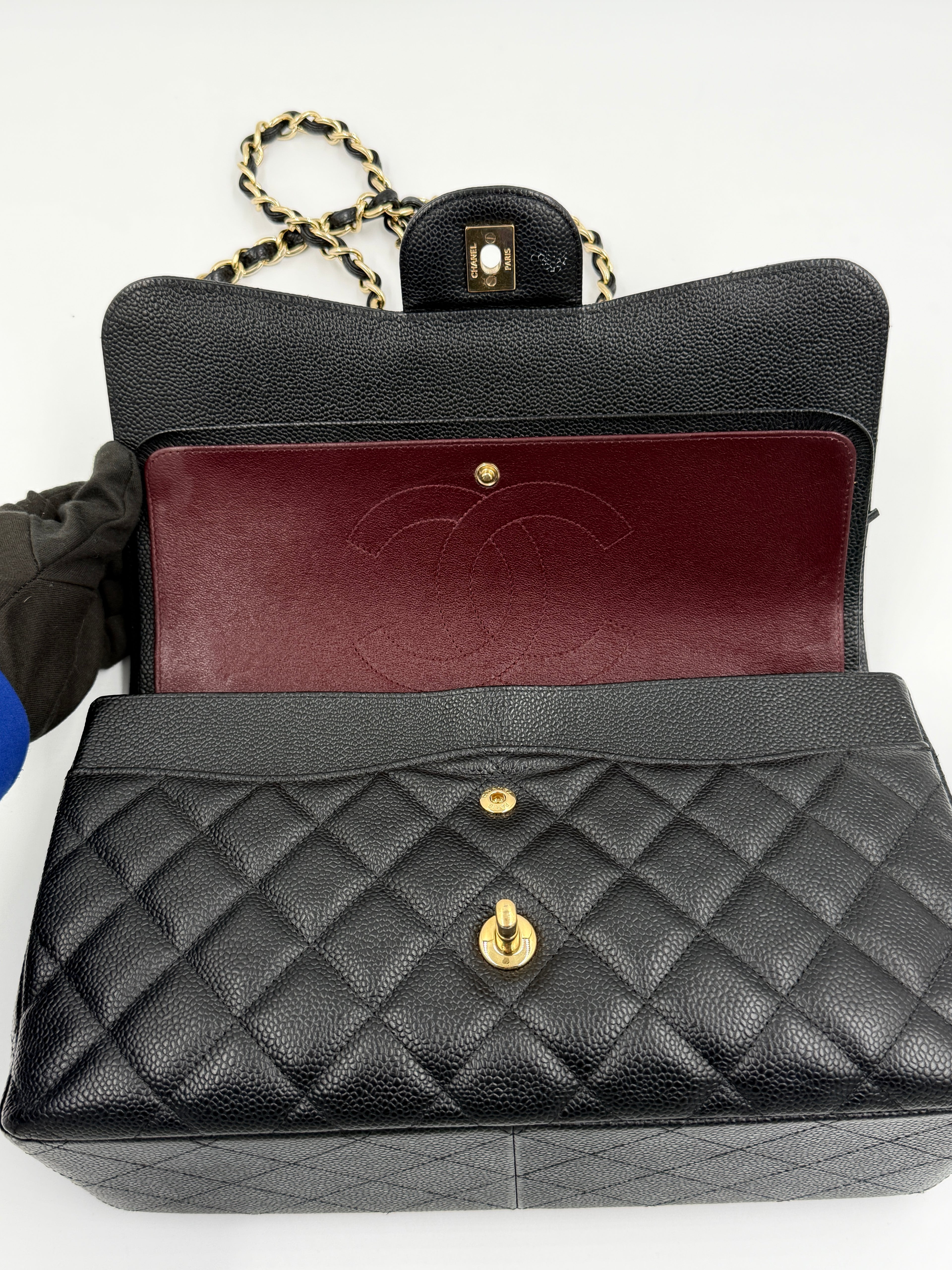 Pre-owned Chanel Black Caviar Jumbo Double Flap Gold Hardware - Authenticated