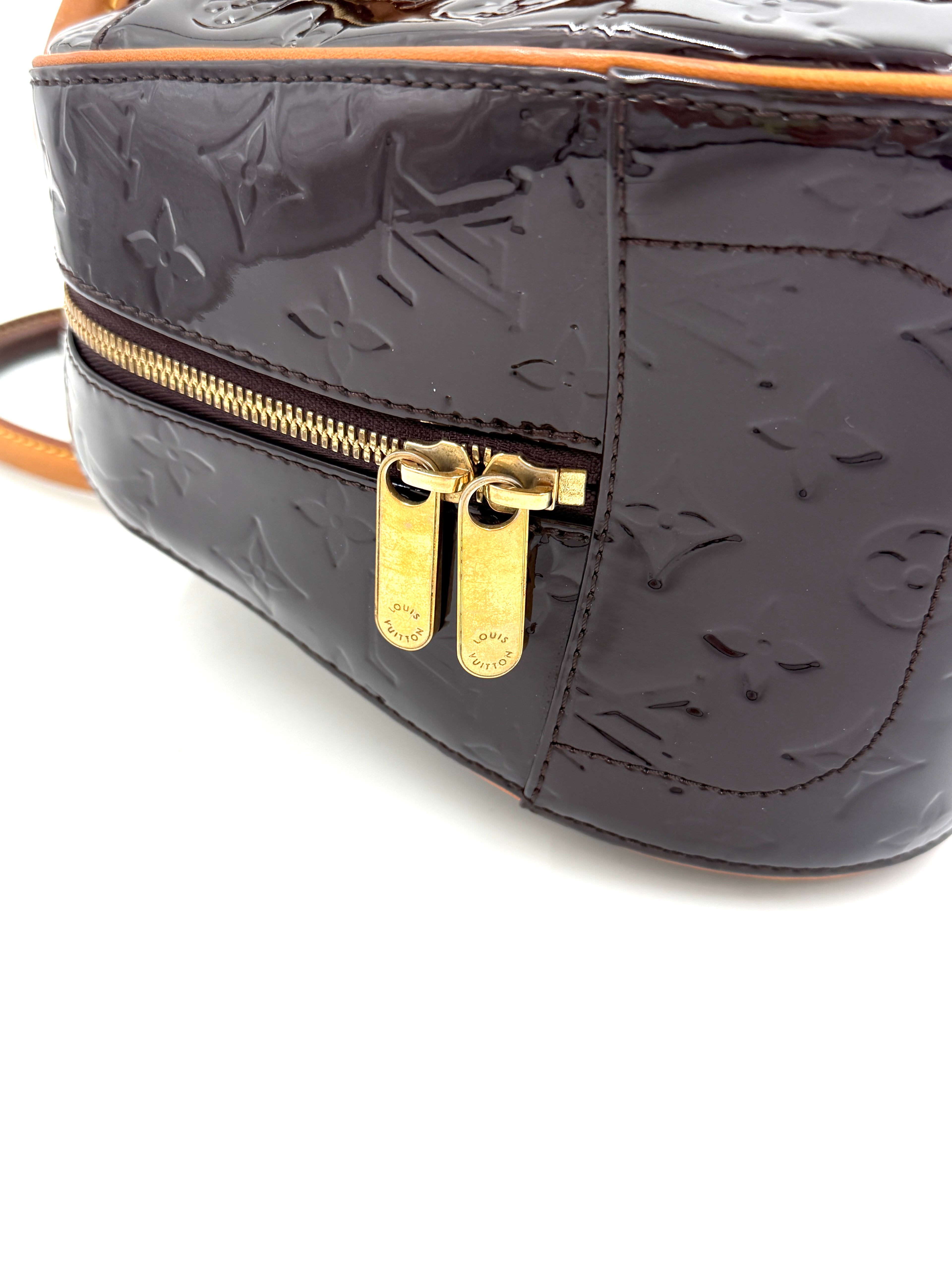 Pre-Owned Louis Vuitton Summit Drive Monogram Vernis Bag - Authenticated