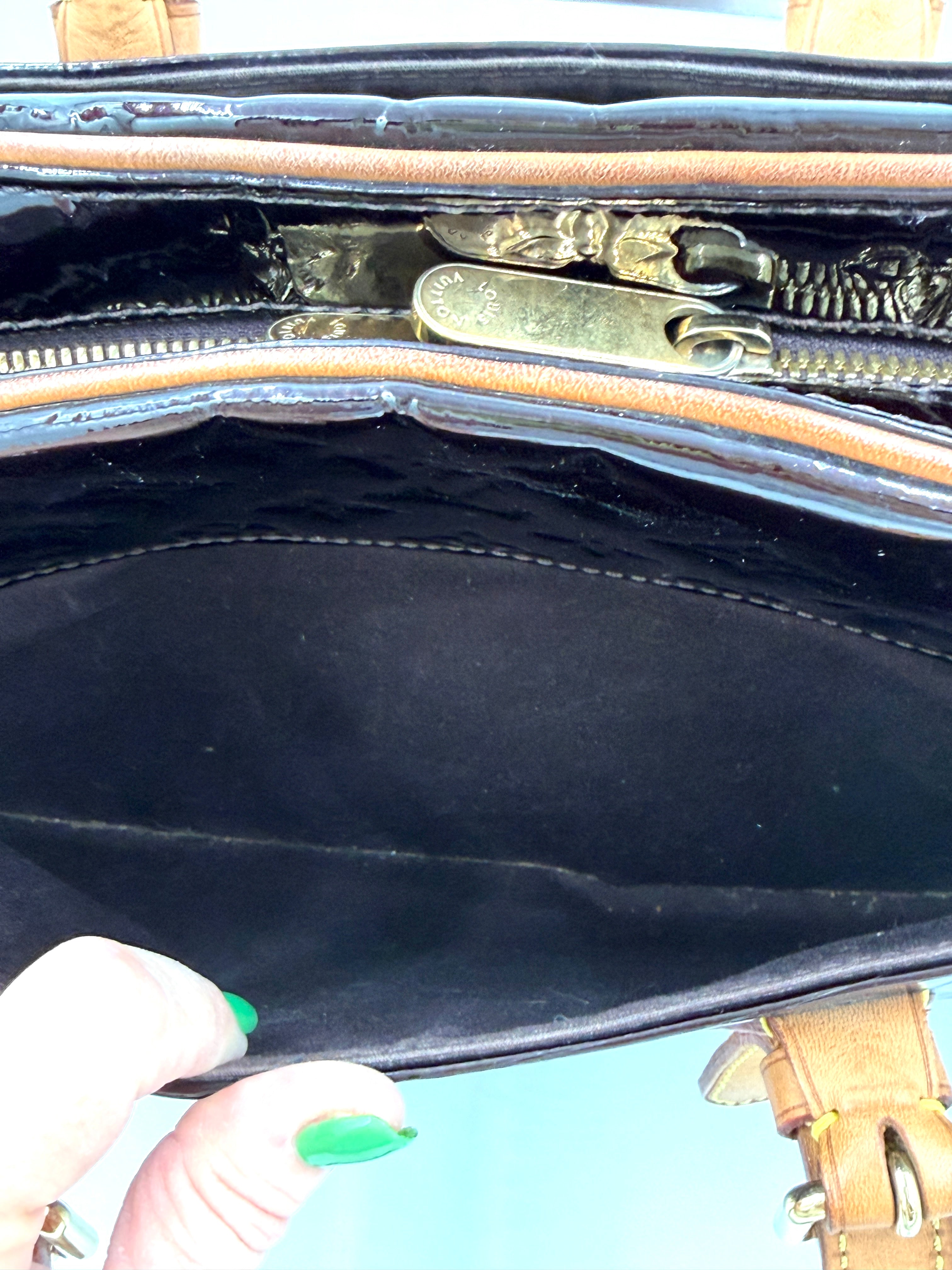 Pre-Owned Louis Vuitton Summit Drive Monogram Vernis Bag - Authenticated