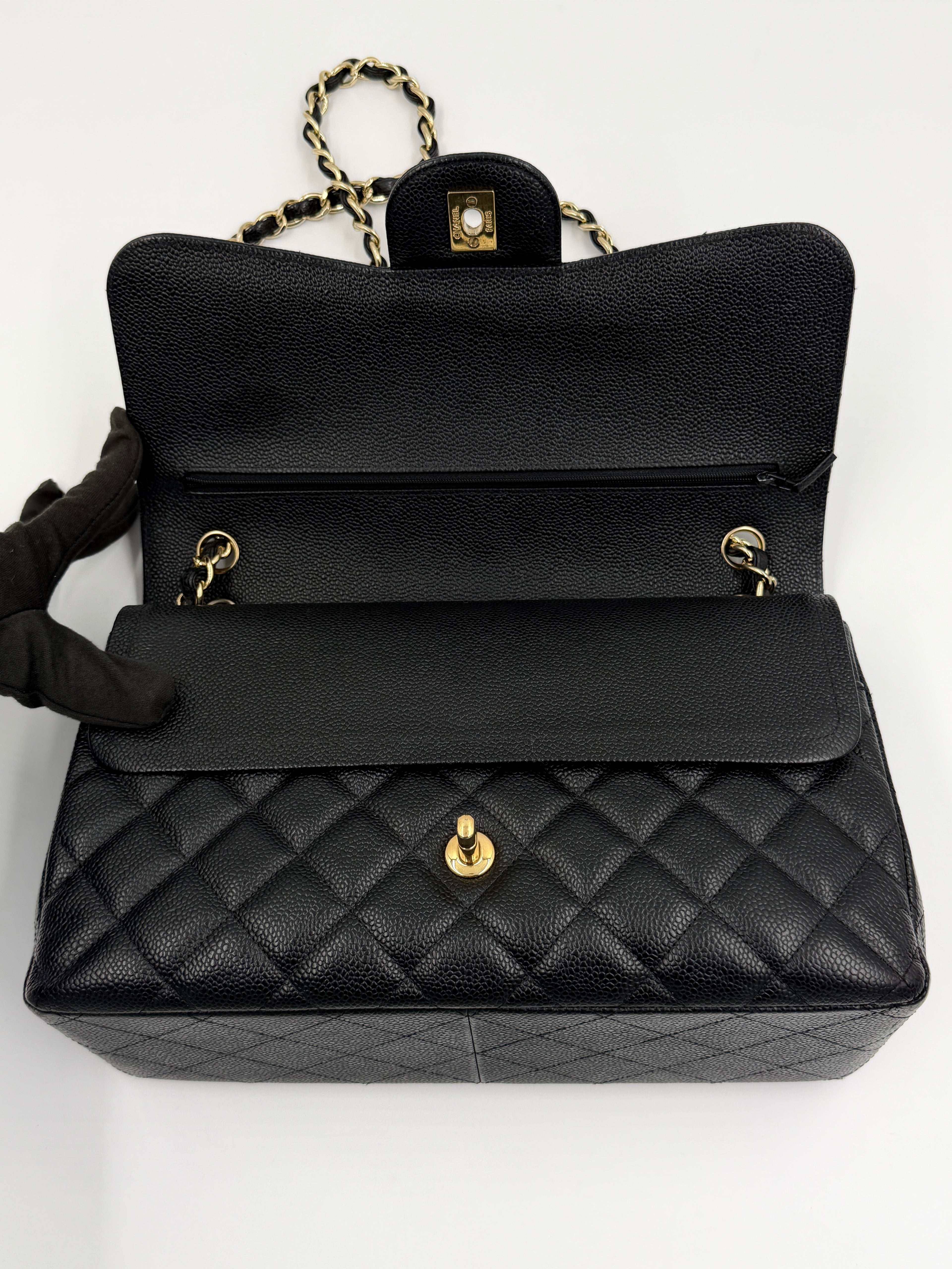 Pre-owned Chanel Black Caviar Jumbo Double Flap Gold Hardware - Authenticated