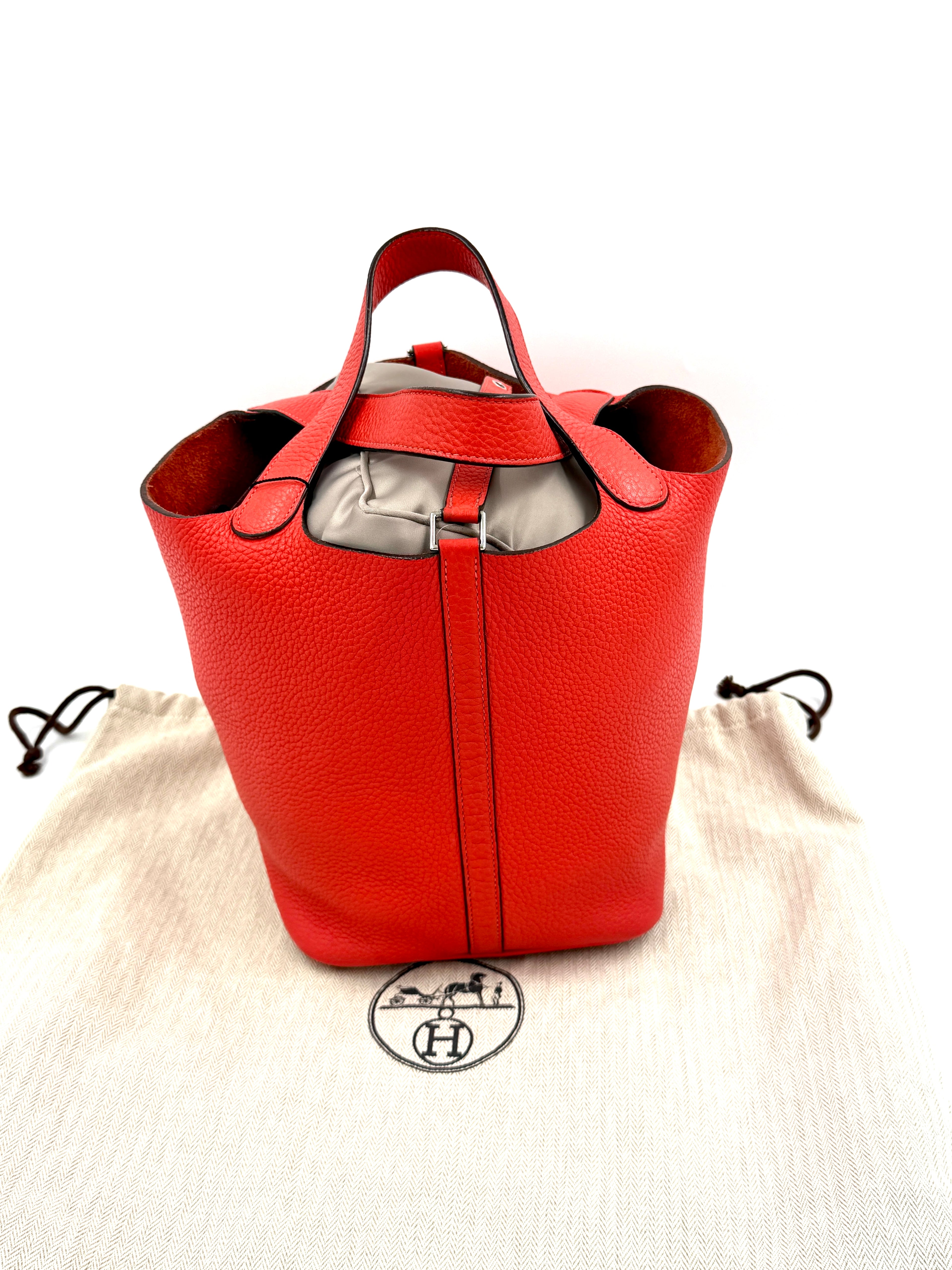 Pre-Owned Hermes Picotin 18 PM Rose Jaipur Taurillon Clemence Lock Bag - Authenticated