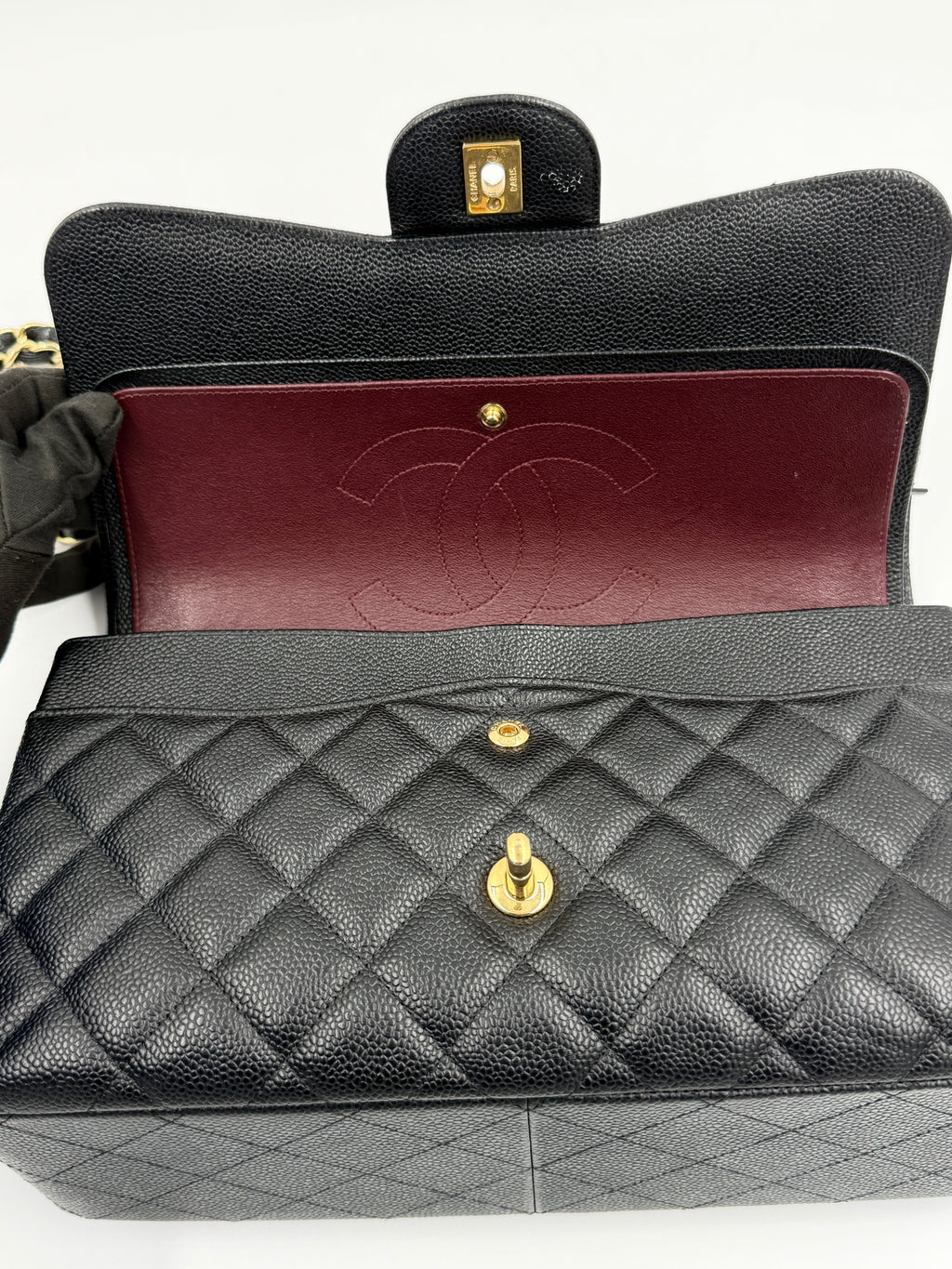 Pre-owned Chanel Black Caviar Jumbo Double Flap Gold Hardware - Authenticated