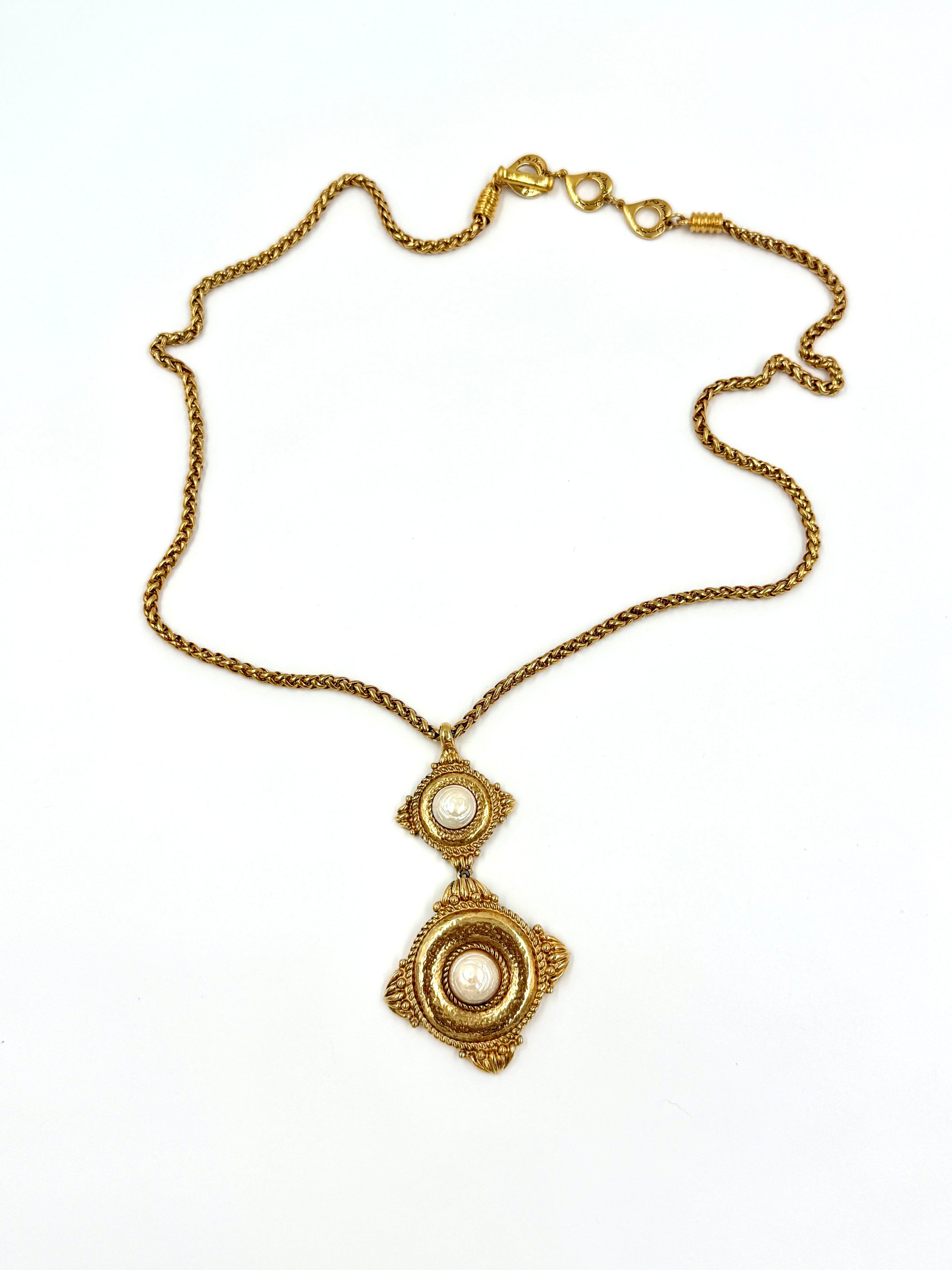 Pre-Owned Yves Saint Laurent Gold Plate Faux Pearl Pendant Necklace - Authenticated