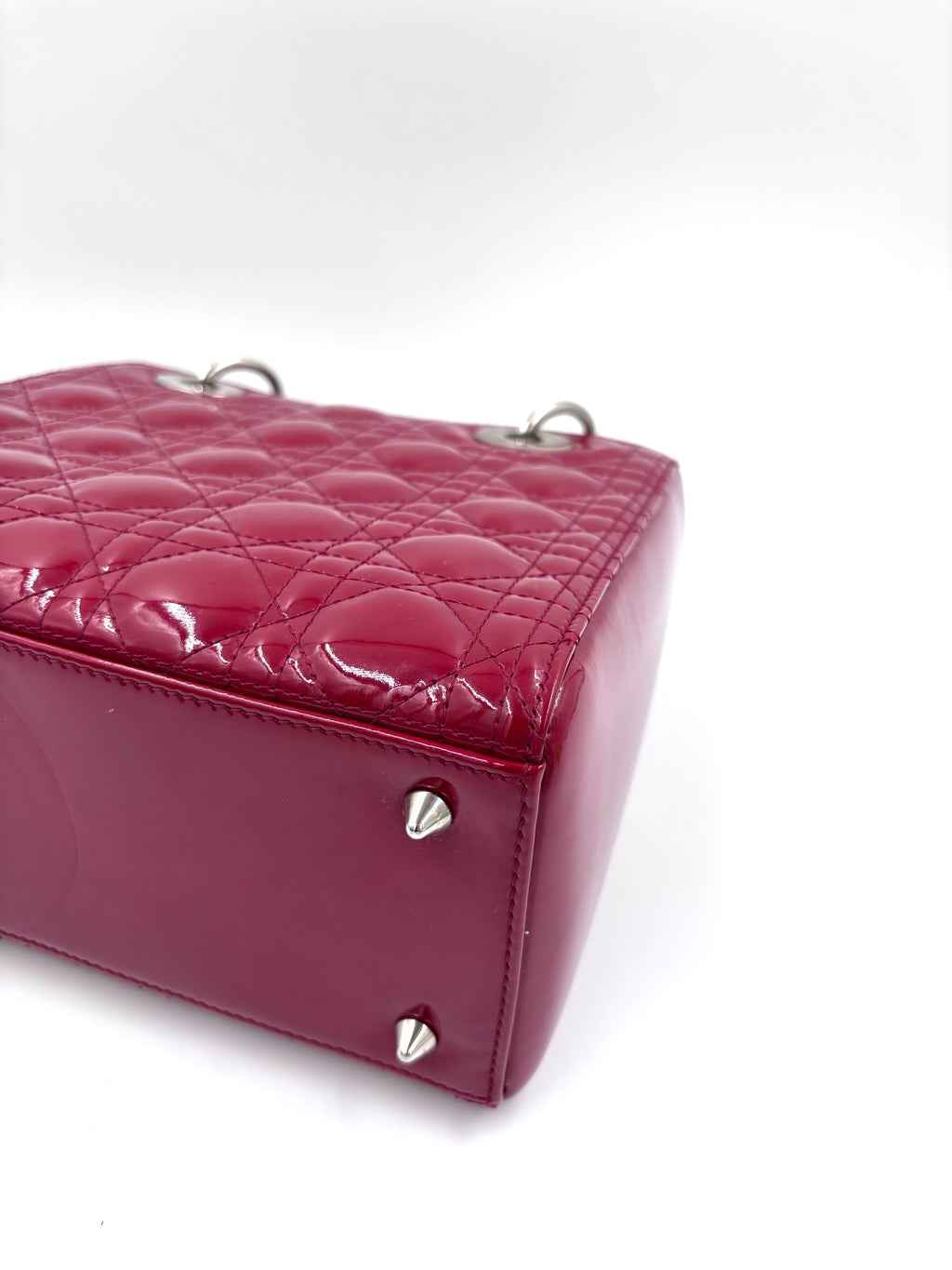 Pre-owned Medium Lady Dior Bag Cherry Red Patent Cannage Calfskin - Authenticated