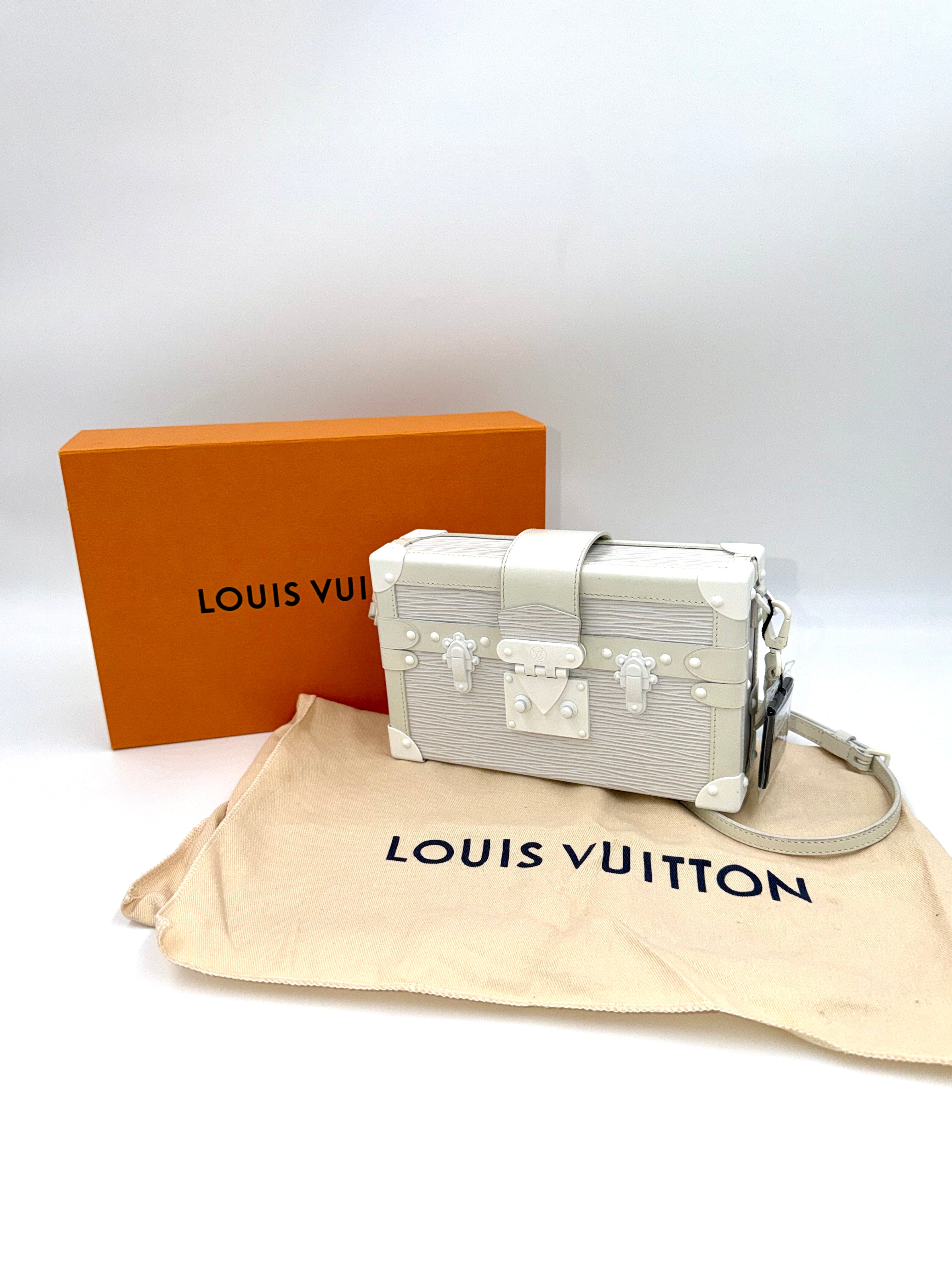 Pre-Owned Louis Vuitton Epi Monochrome White Petite Malle - Authenticated