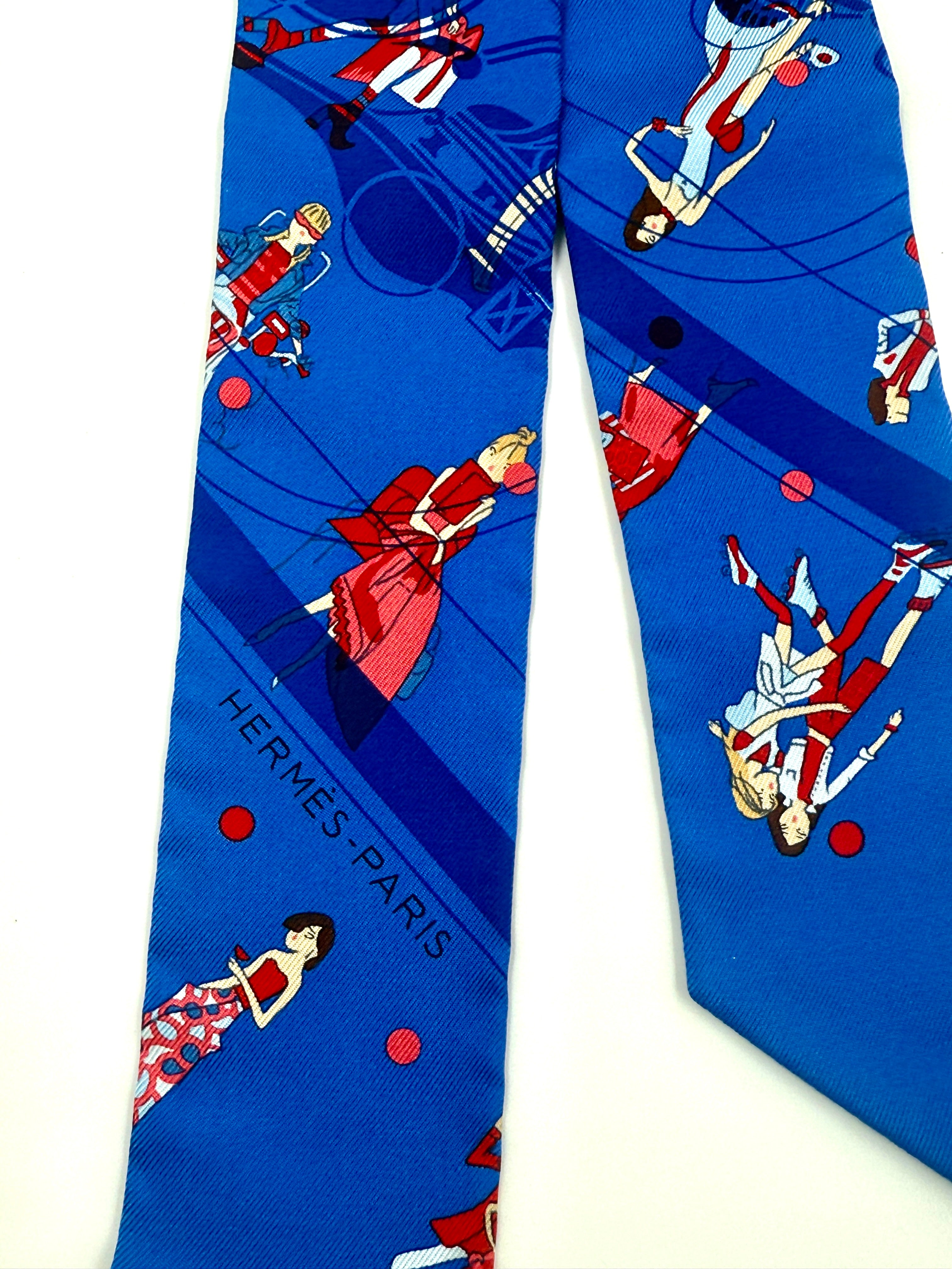 Pre-Owned Hermès Ex-Libris Les Parisiennes Silk Twilly Scarf