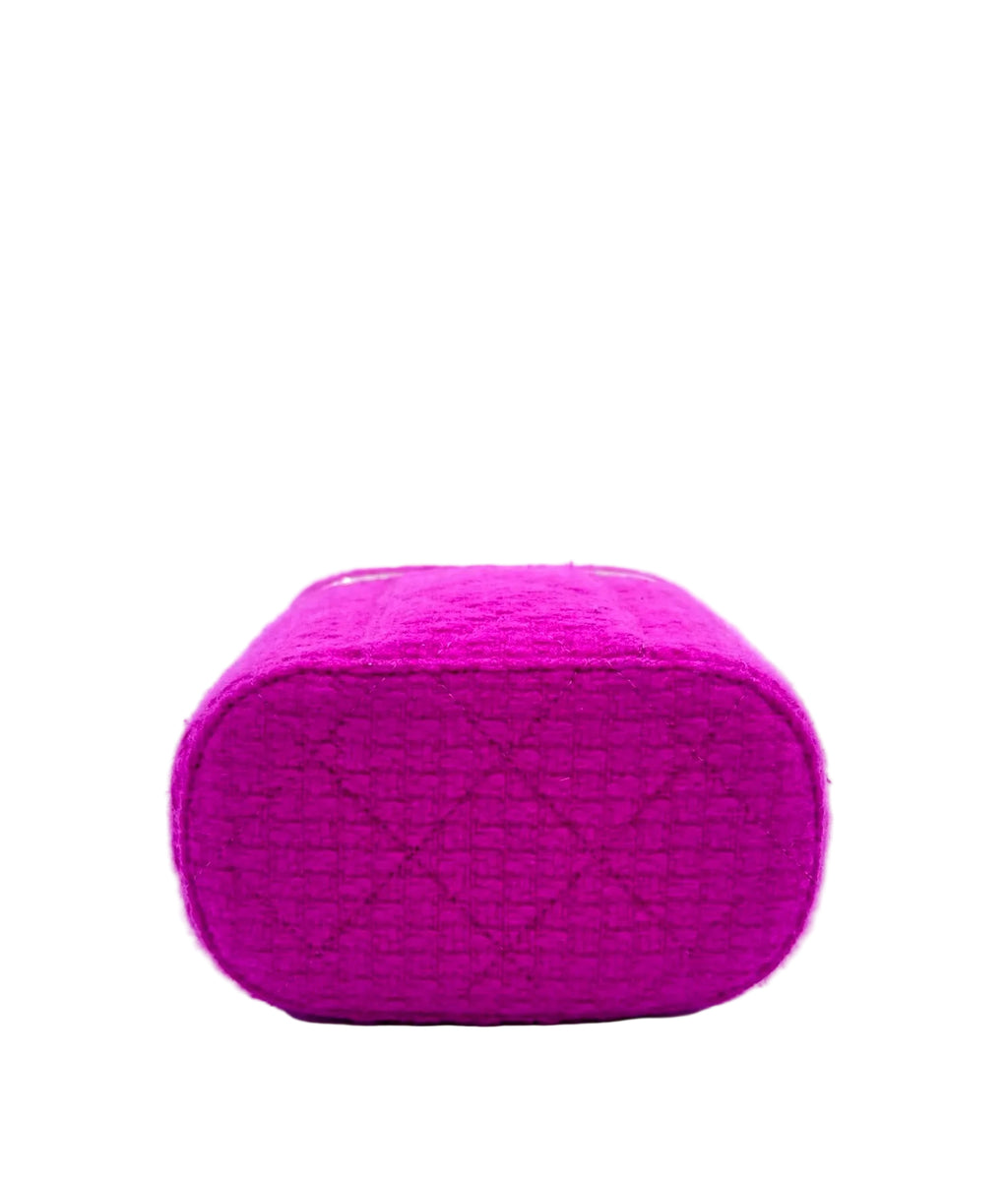 Pre-owned Chanel Quilted Cashmere Tweed Small Logo Vanity Case - Authenticated
