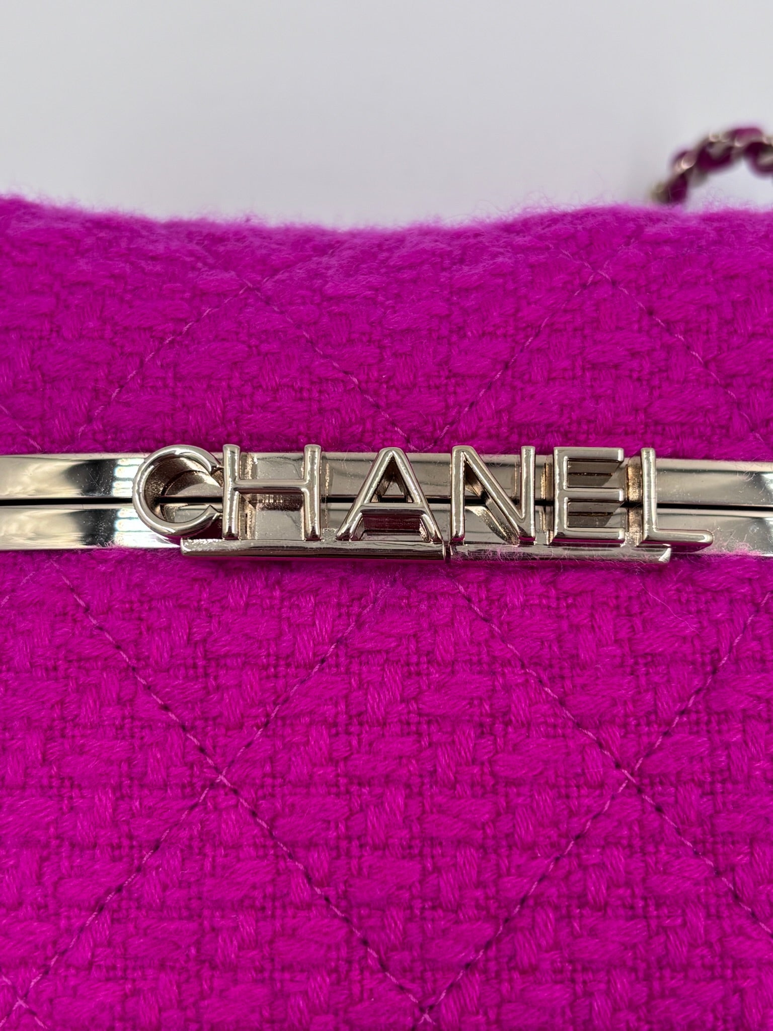 Pre-owned Chanel Quilted Cashmere Tweed Small Logo Vanity Case - Authenticated