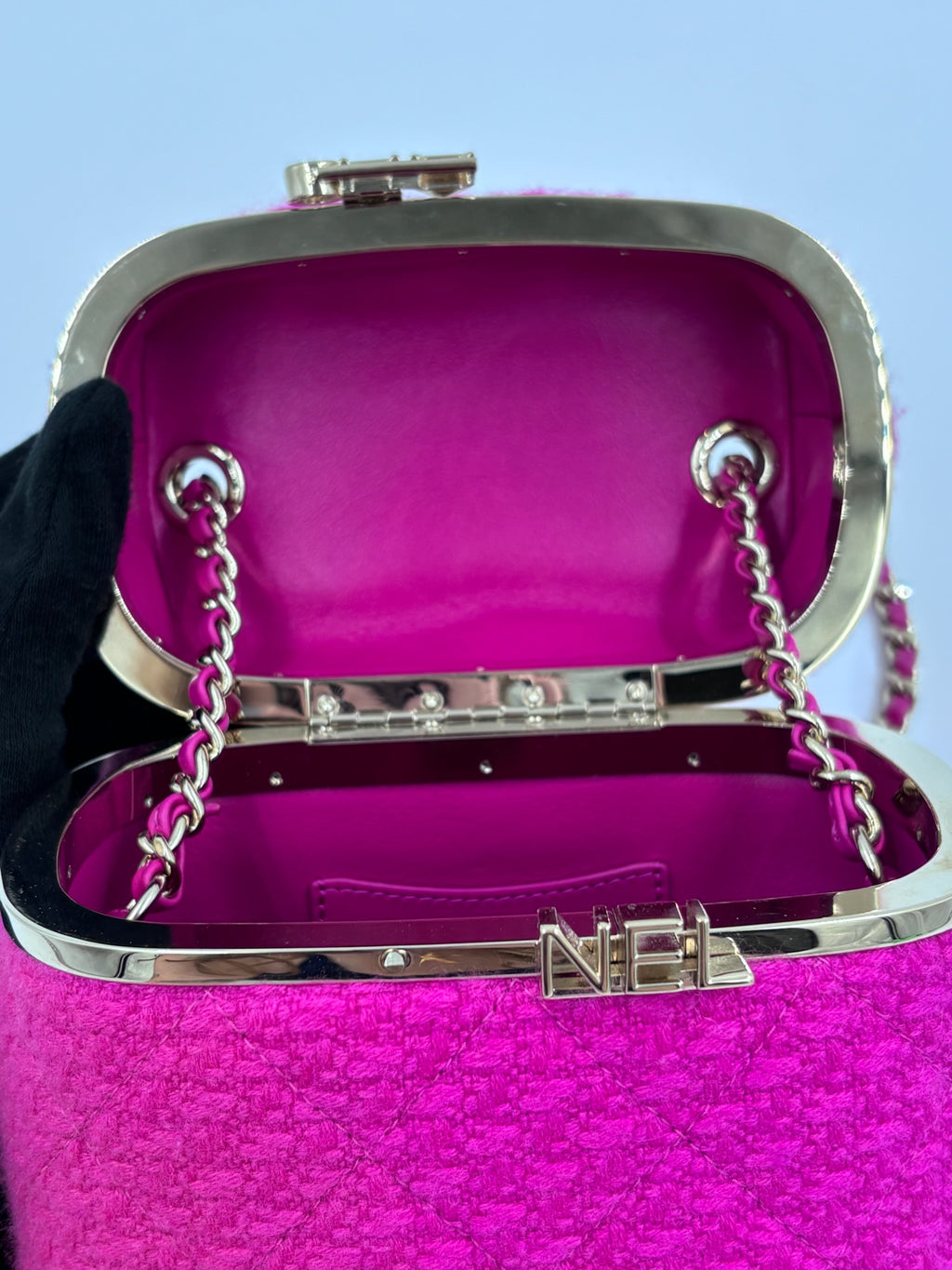 Pre-owned Chanel Quilted Cashmere Tweed Small Logo Vanity Case - Authenticated