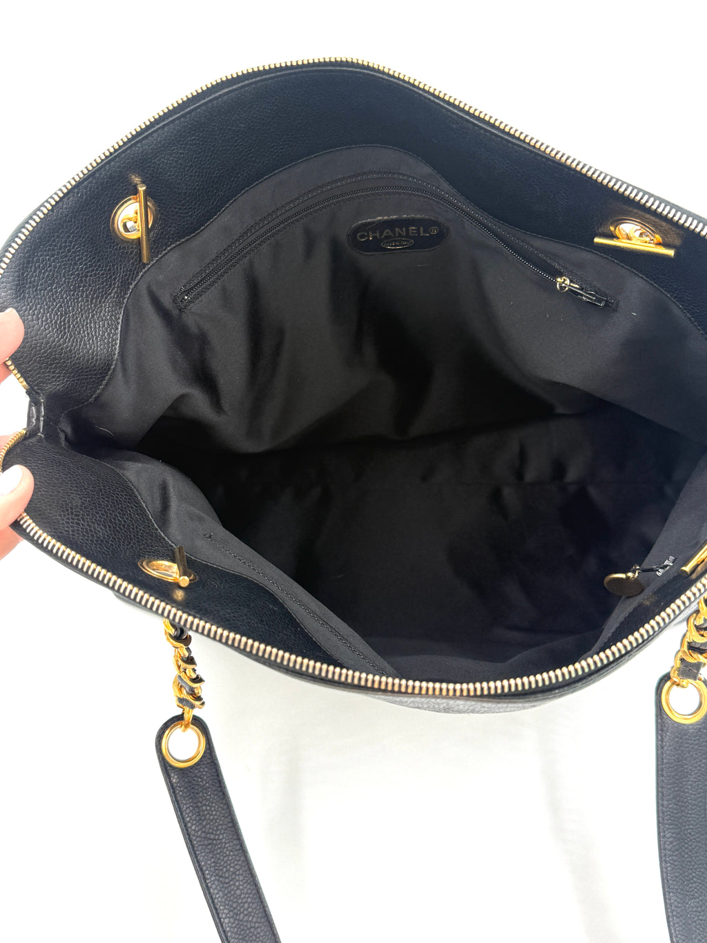 Pre-Owned Chanel Caviar Leather CC Shoulder Bag Series 3 1994-1996 - Authenticated