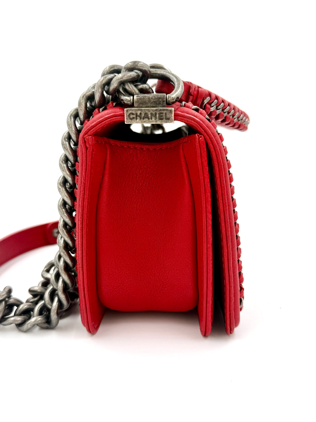Pre-Owned Chanel Boy Bag Small Red Chain Top Handle Lambskin Series 23 2016-2017 - Authenticated