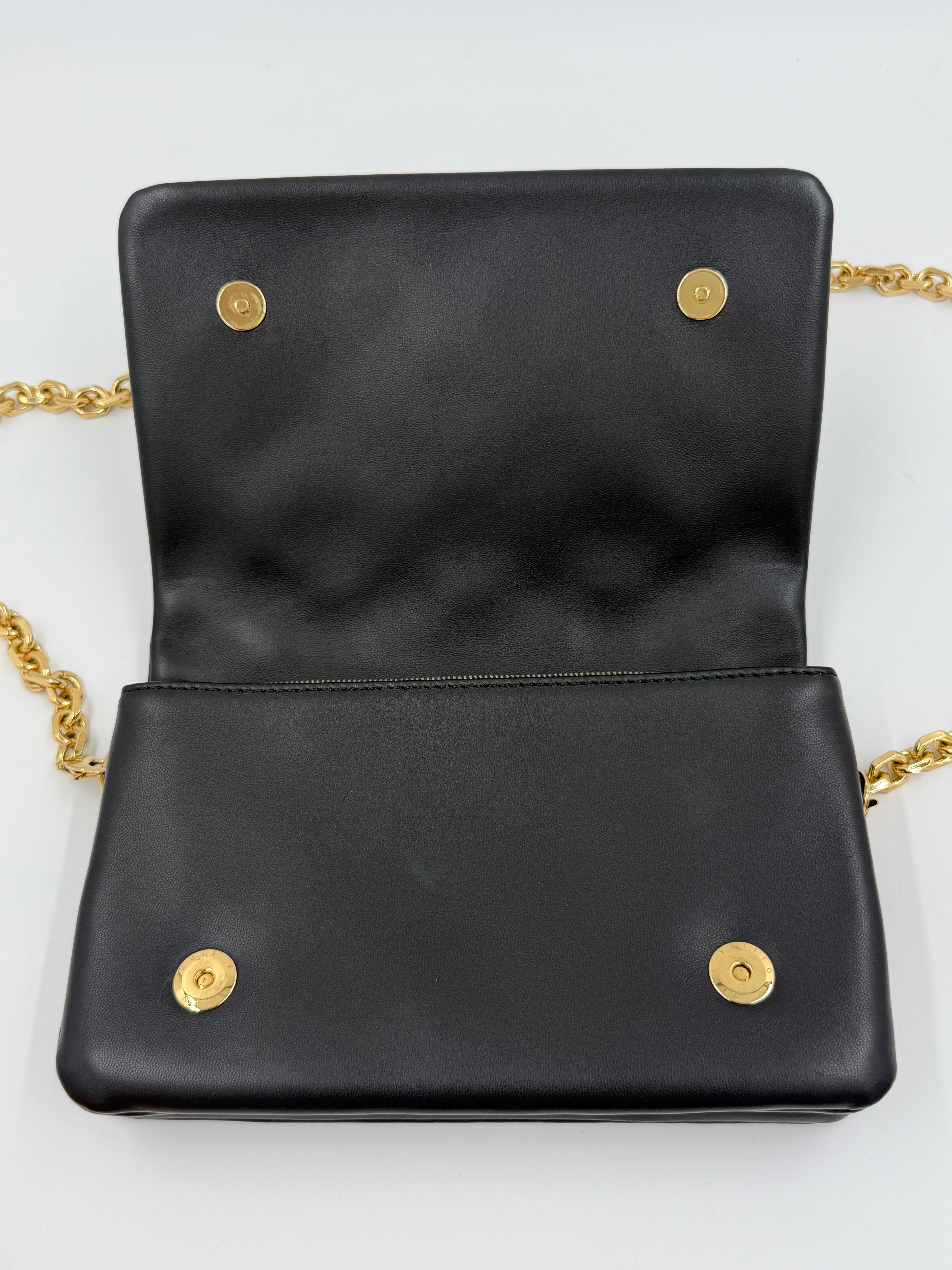 Pre-owned Louis Vuitton Pochette Coussin Black Embossed Lambskin Gold Hardware - Authenticated