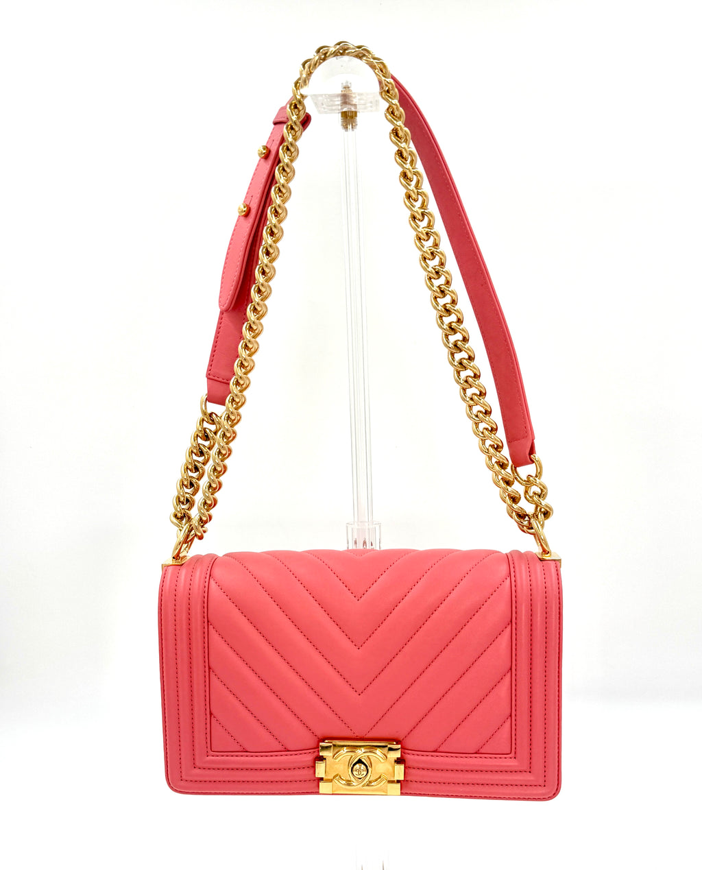 Pre-Owned Chanel Coral Pink Chevron Medium Boy Bag Gold Hardware - Authenticated