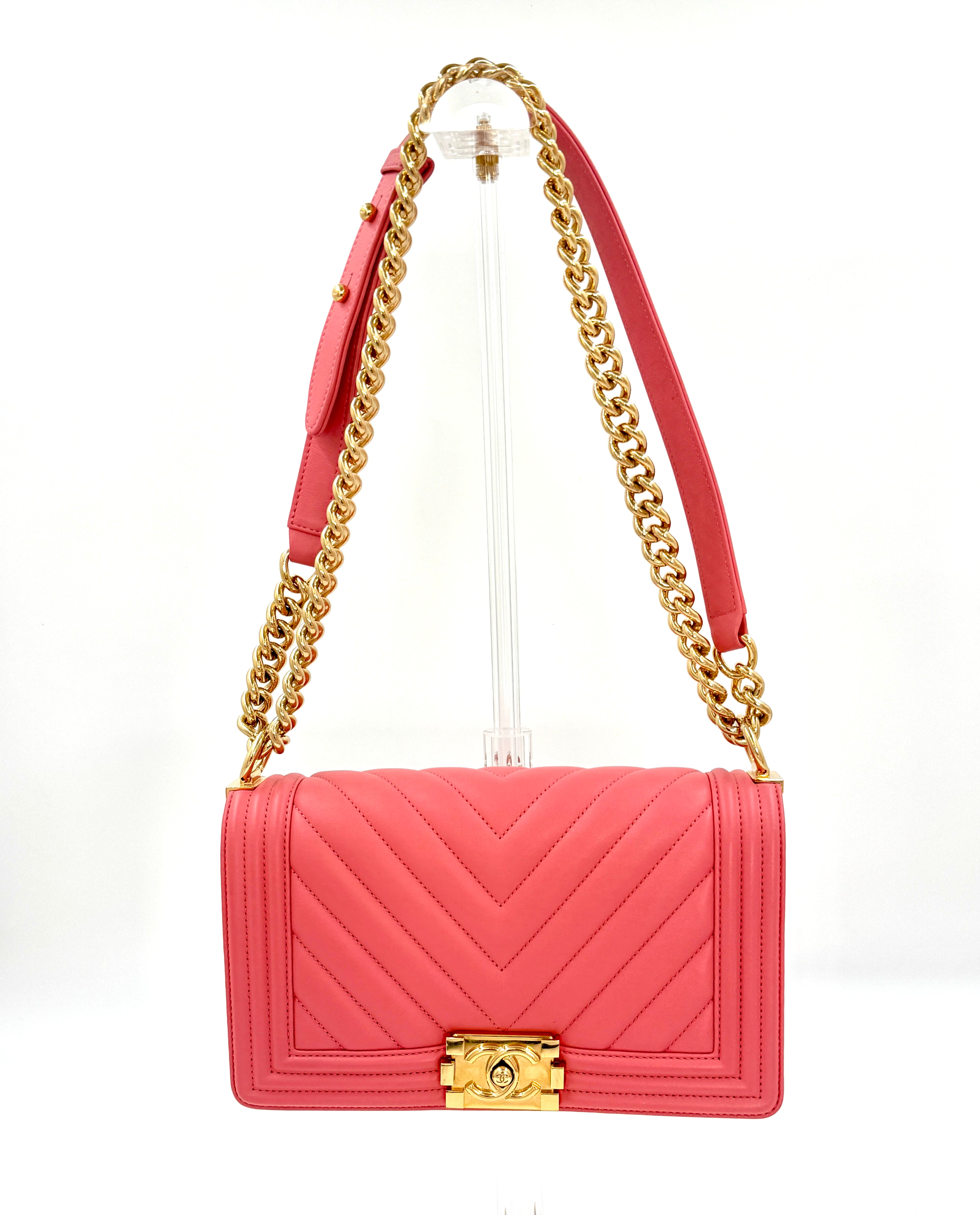Pre-Owned Chanel Coral Pink Chevron Medium Boy Bag Gold Hardware - Authenticated