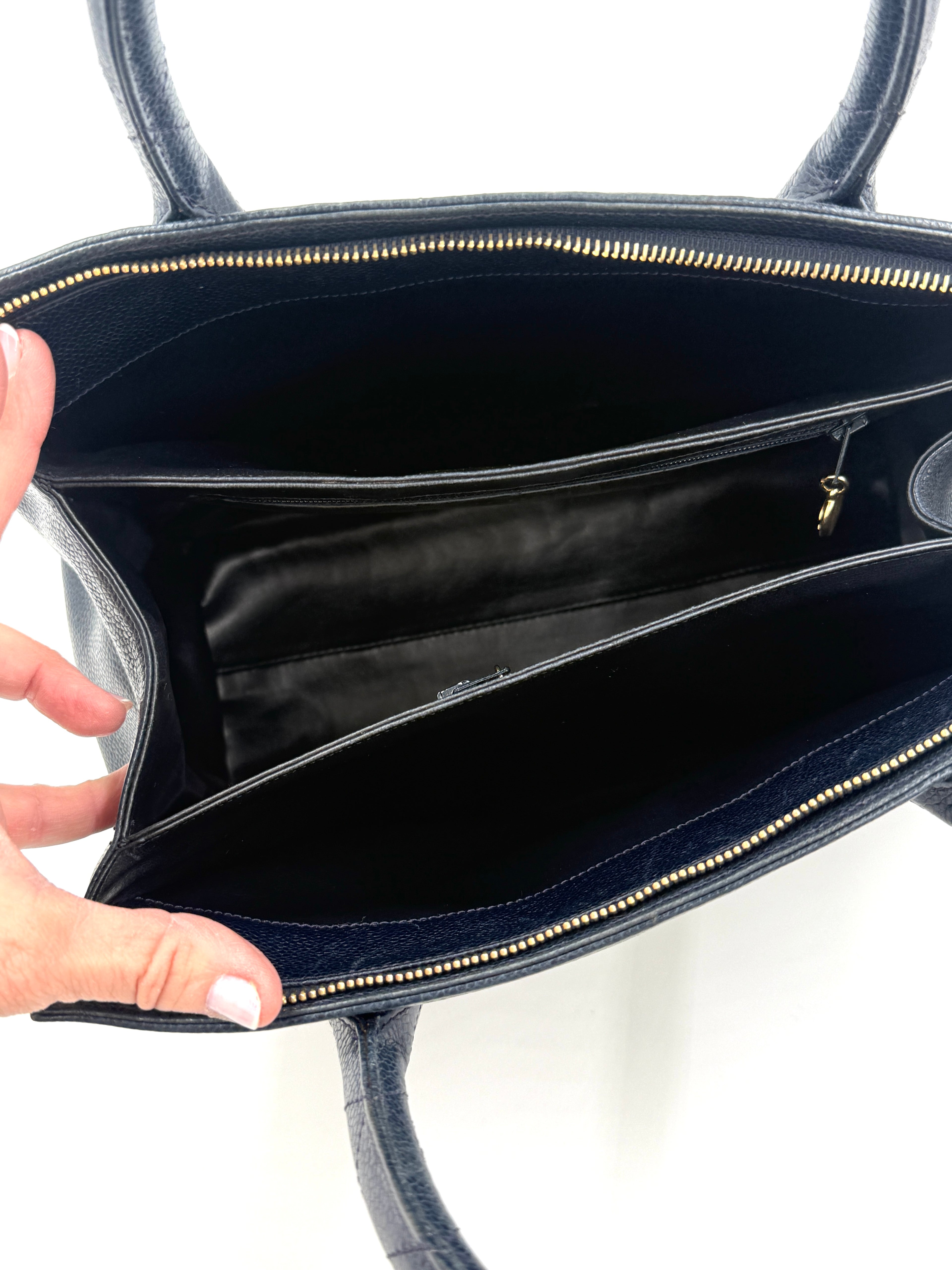 Pre-Owned Chanel Runway Dark Navy Caviar Doctors Handbag Gold Accent - Authenticated