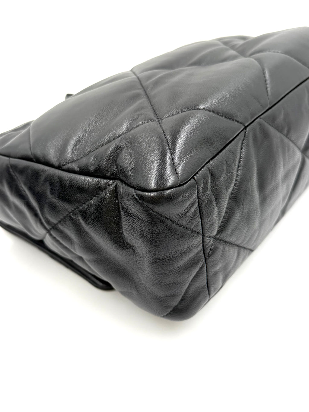 Pre-owned Chanel 19 Black Shiny Goatskin With Mixed Metal Hardware Medium- Authenticated