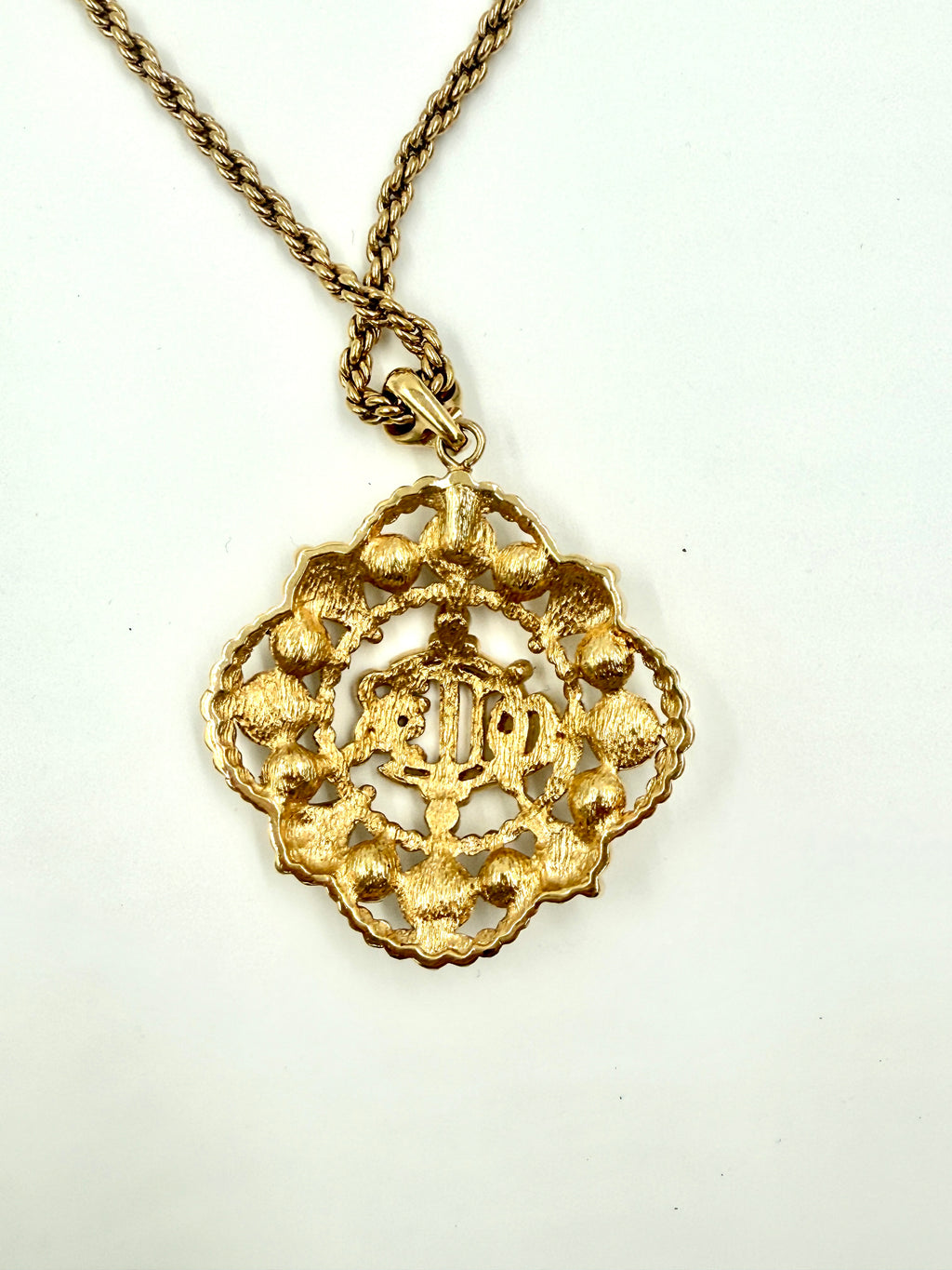 Pre-Owned Vintage CHRISTIAN DIOR Logo Insignia Pearl Medallion Necklace - Authenticated