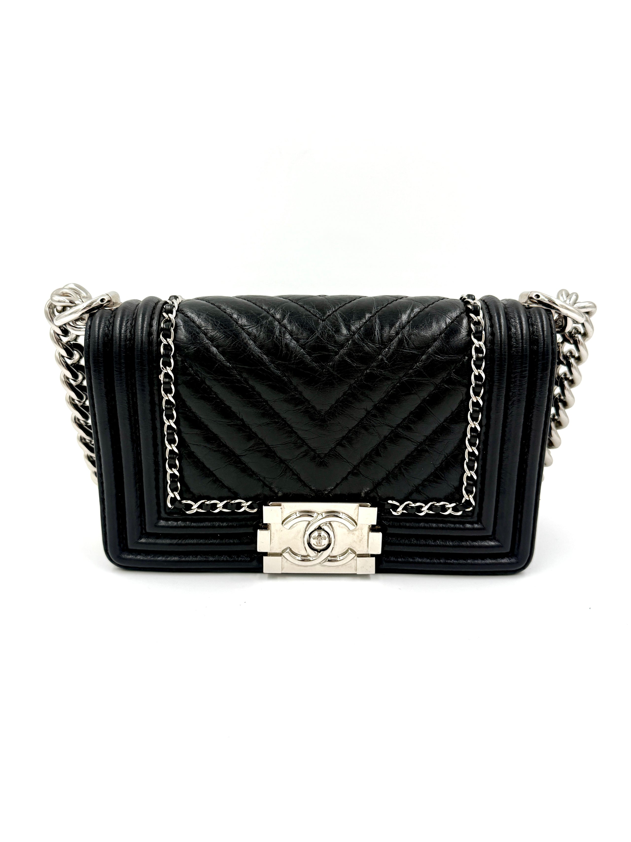 Pre-Owned Chanel Chain Around Boy Flap Bag Black Crinkled Calfskin  - Authenticated