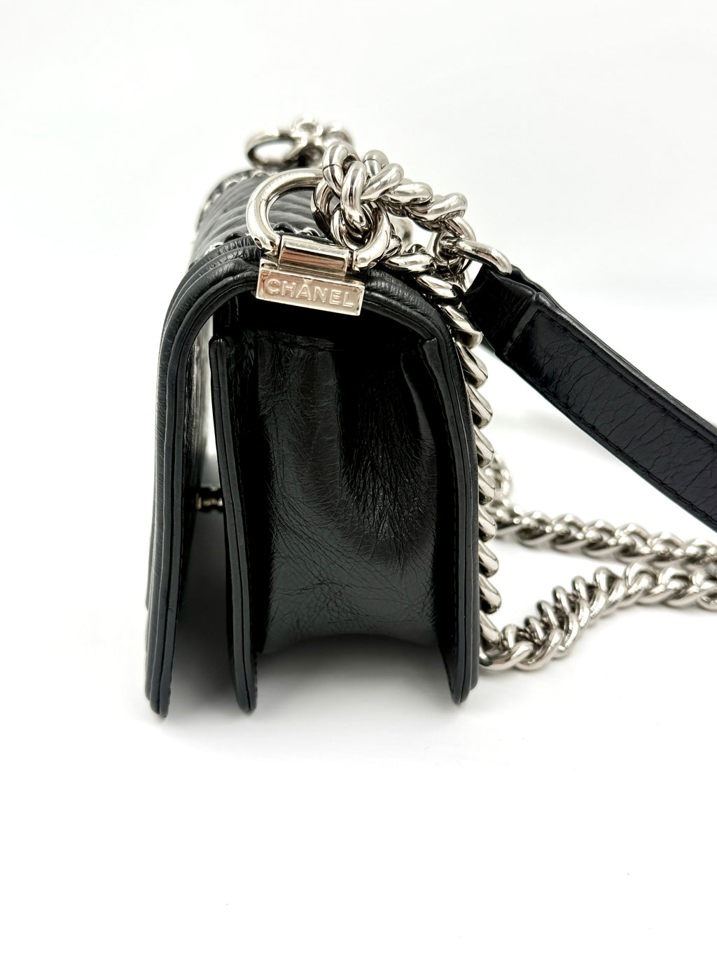 Pre-Owned Chanel Chain Around Boy Flap Bag Black Crinkled Calfskin  - Authenticated