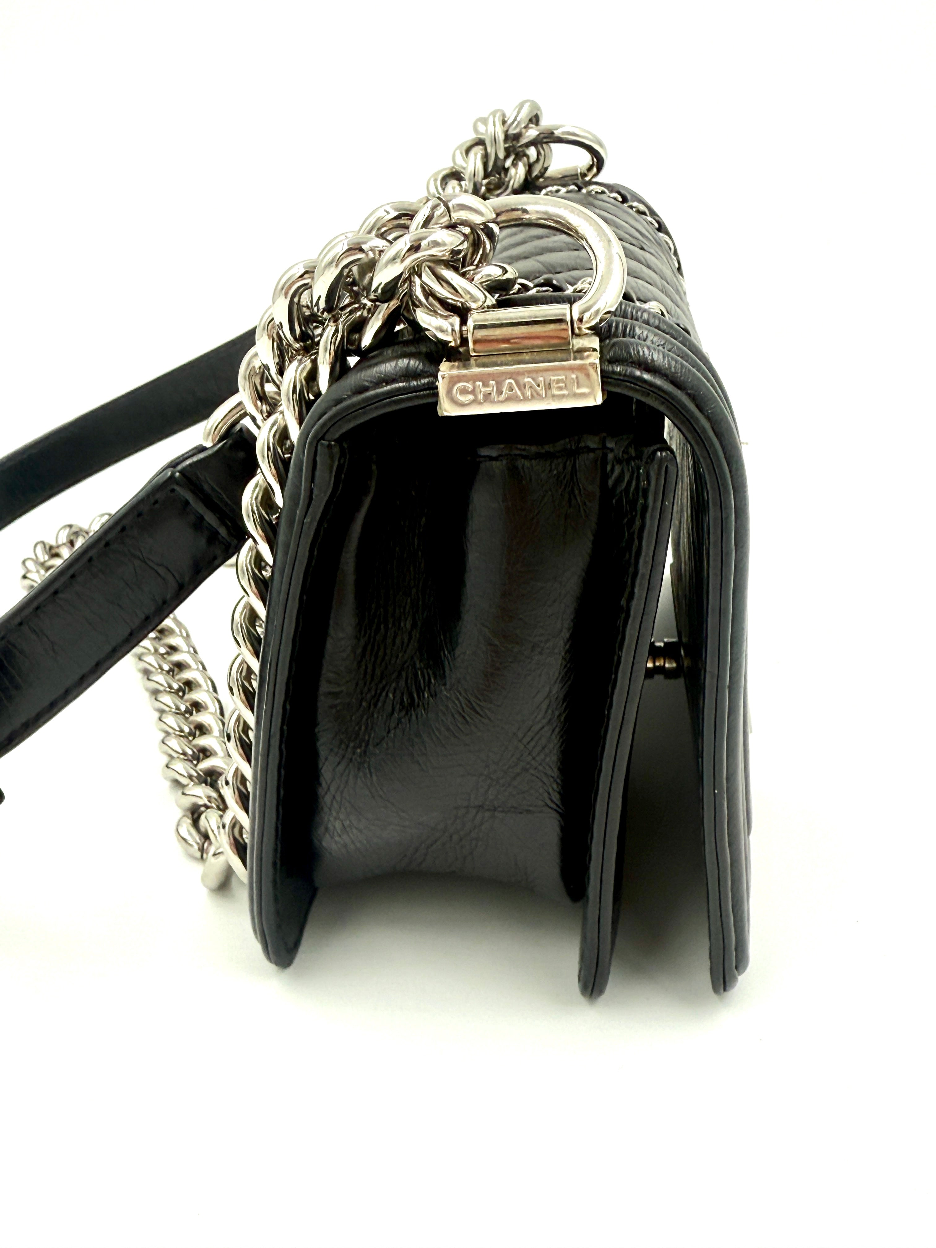 Pre-Owned Chanel Chain Around Boy Flap Bag Black Crinkled Calfskin  - Authenticated