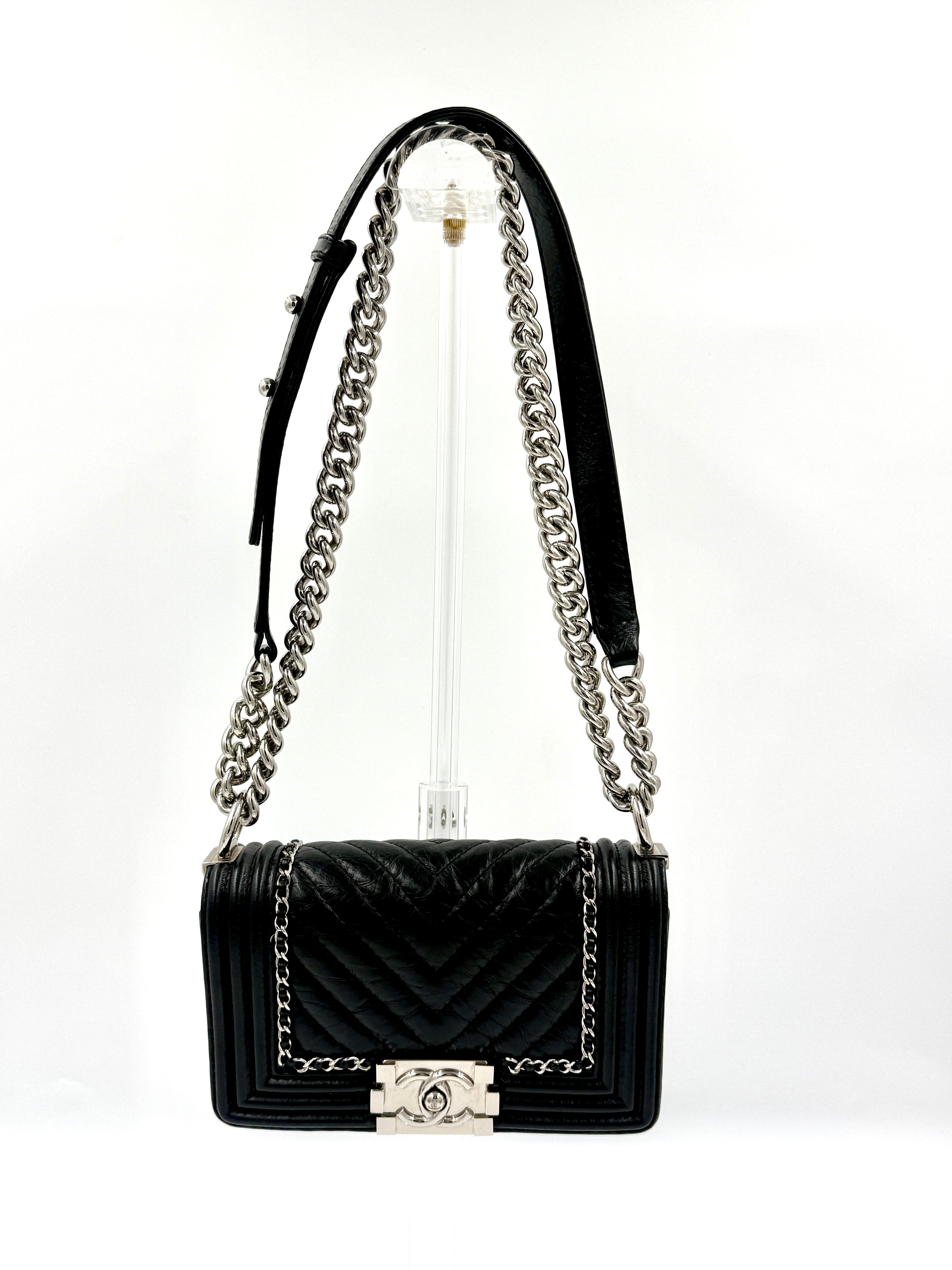 Pre-Owned Chanel Chain Around Boy Flap Bag Black Crinkled Calfskin  - Authenticated