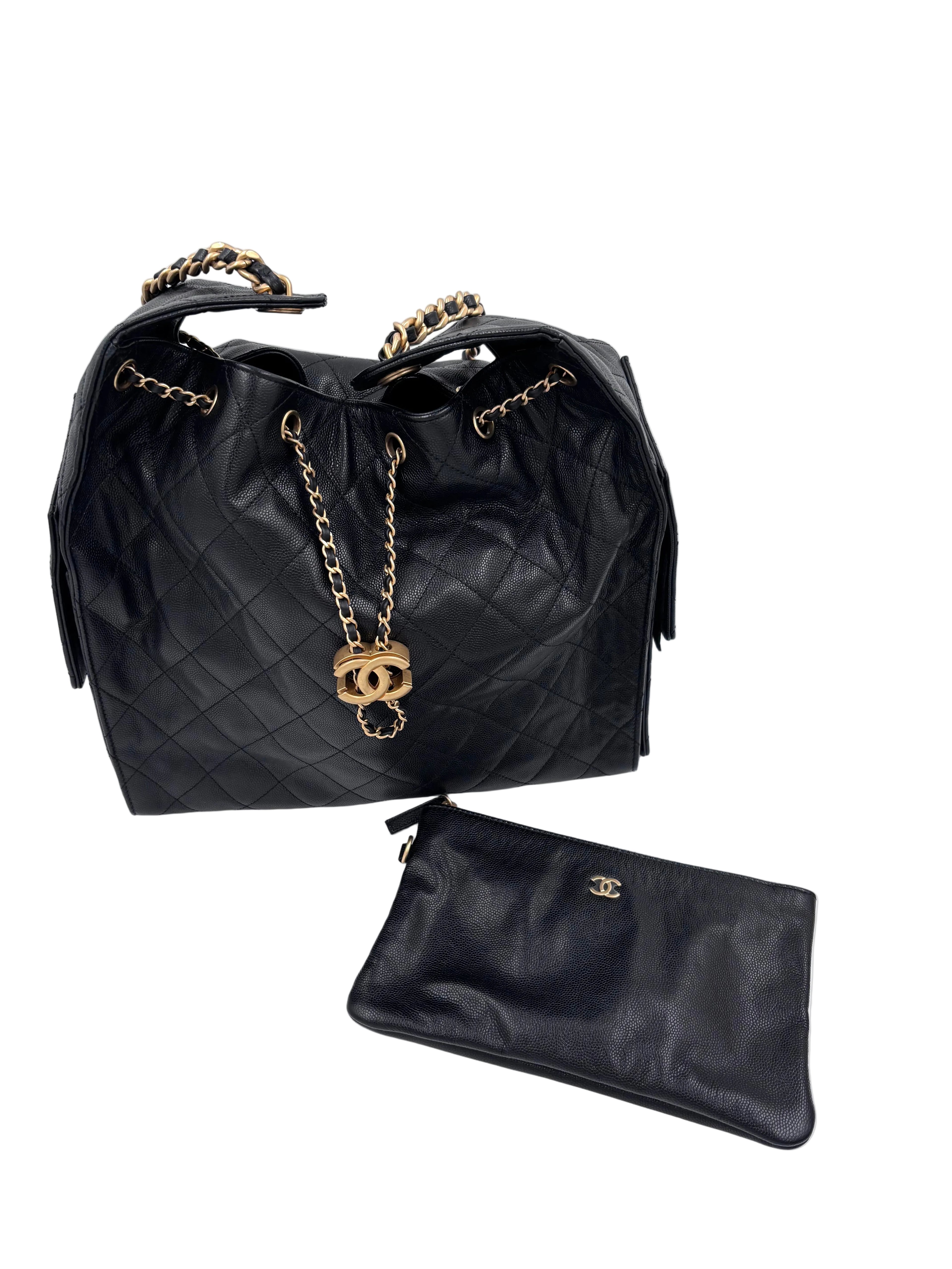 Pre-owned Chanel 25 Medium Black Caviar Leather Gold Hardware - Authenticated