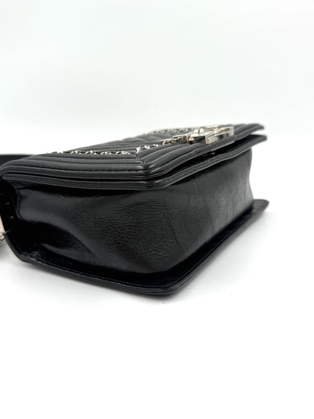 Pre-Owned Chanel Chain Around Boy Flap Bag Black Crinkled Calfskin  - Authenticated