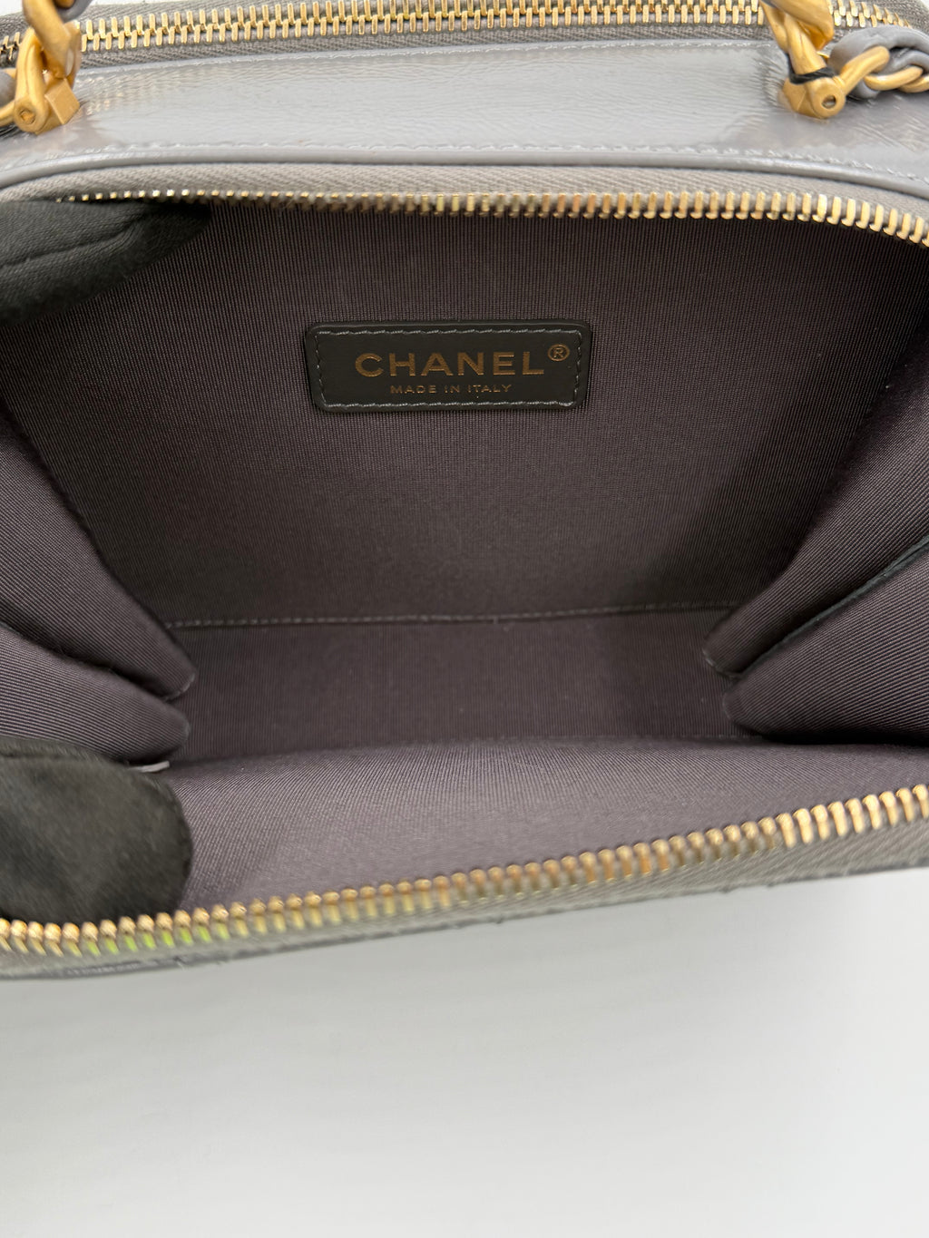 Pre-owned Chanel Shiny Gray Crumpled Calfskin Vanity Bag with Aged Gold Hardware - Authenticated