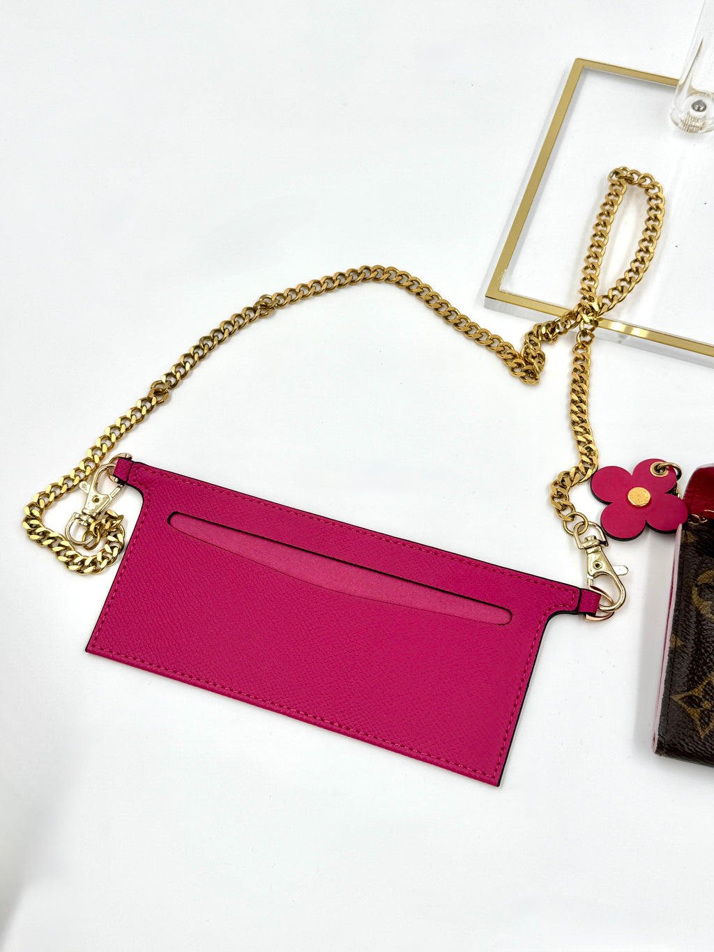 Pre-Owned LOUIS VUITTON Monogram Bloom Flower Emilie Wallet Chain and Insert - Authenticated