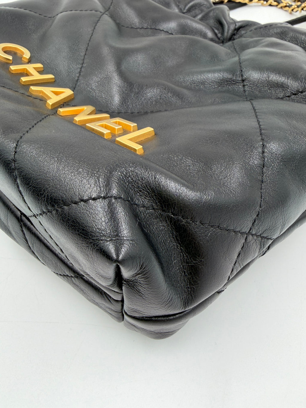 Pre-owned Chanel Shiny Calfskin Quilted Mini Chanel 22 Black Gold Hardware - Authenticated