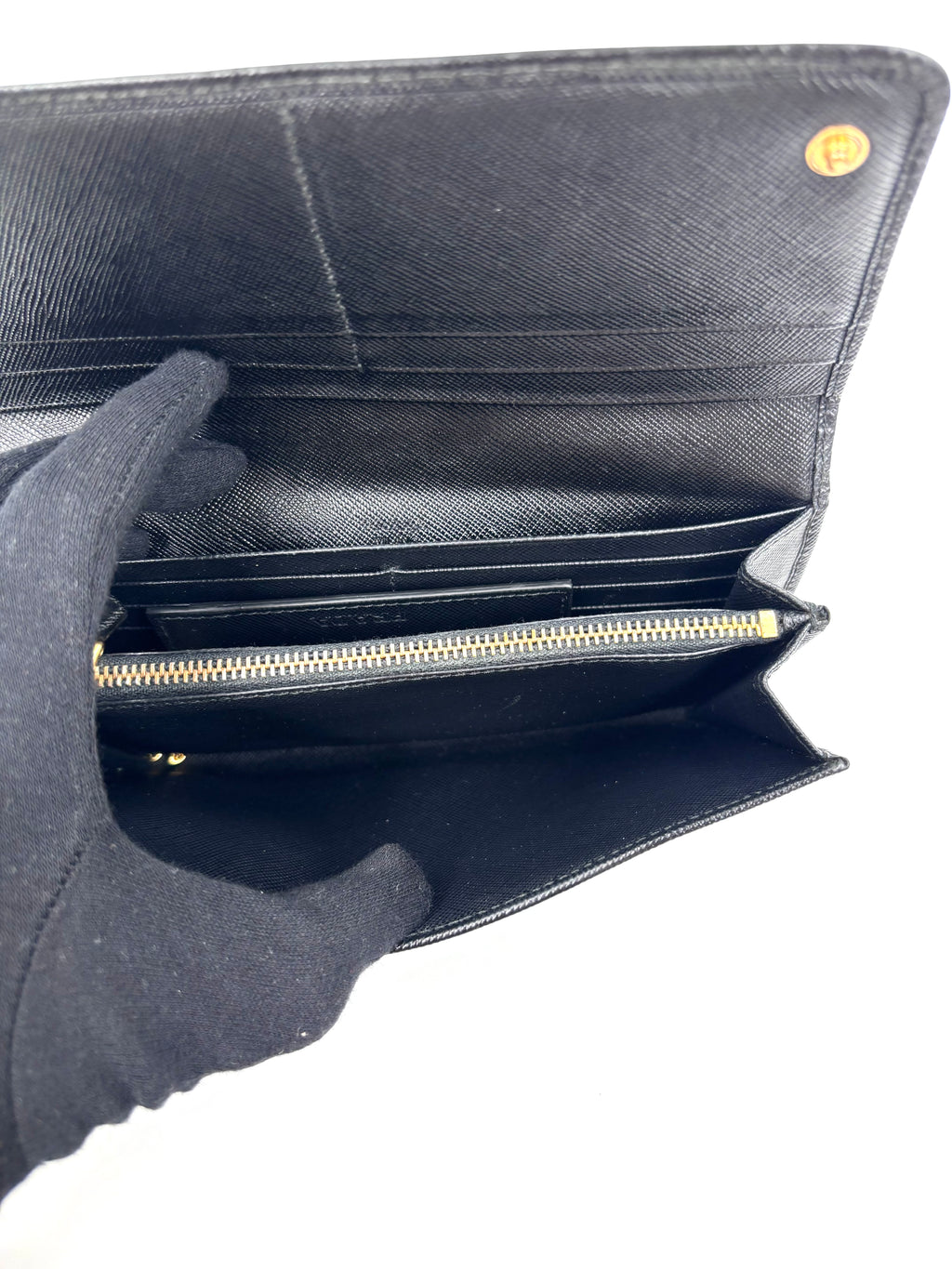 Pre-owned Prada Saffiano Leather Wallet in Black with Gold Hardware - Authenticated