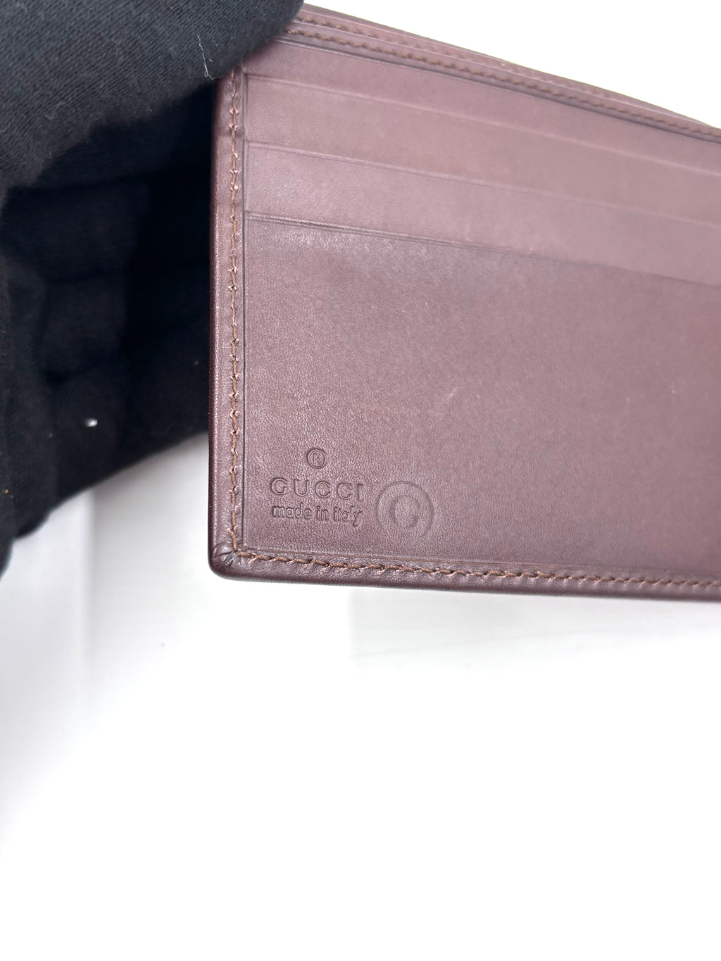 Pre-owned Gucci Burgundy Bifold Leather Wallet