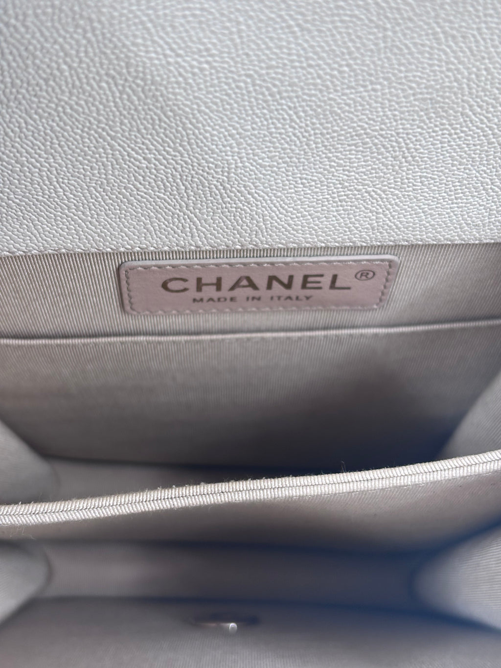 Pre-owned Chanel Ivory Caviar Leather North South Boy Bag Champagne Gold Hardware - Authenticated
