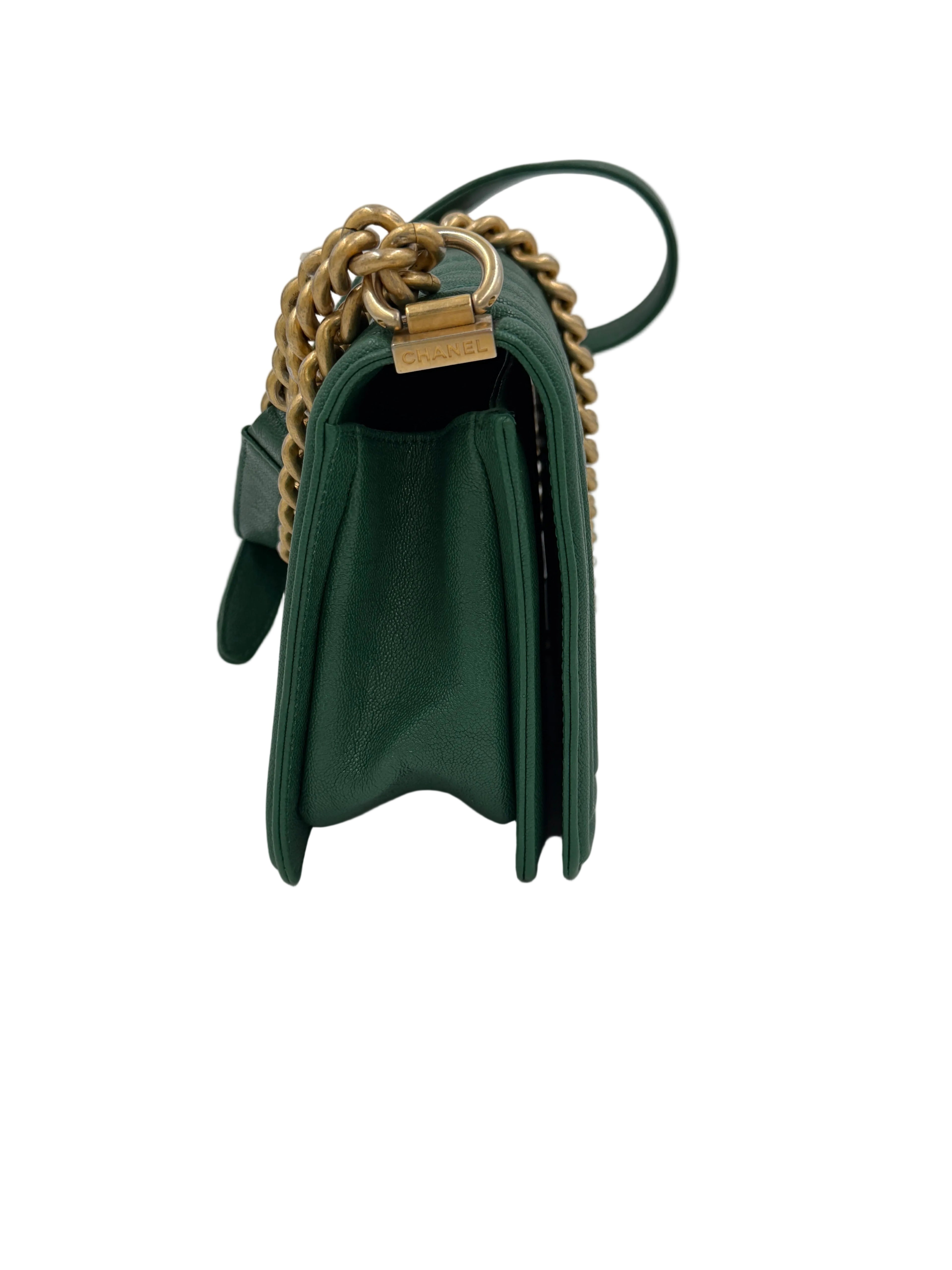 Pre-Owned Chanel Le Boy Bag Medium Green Chevron Caviar - Authenticated