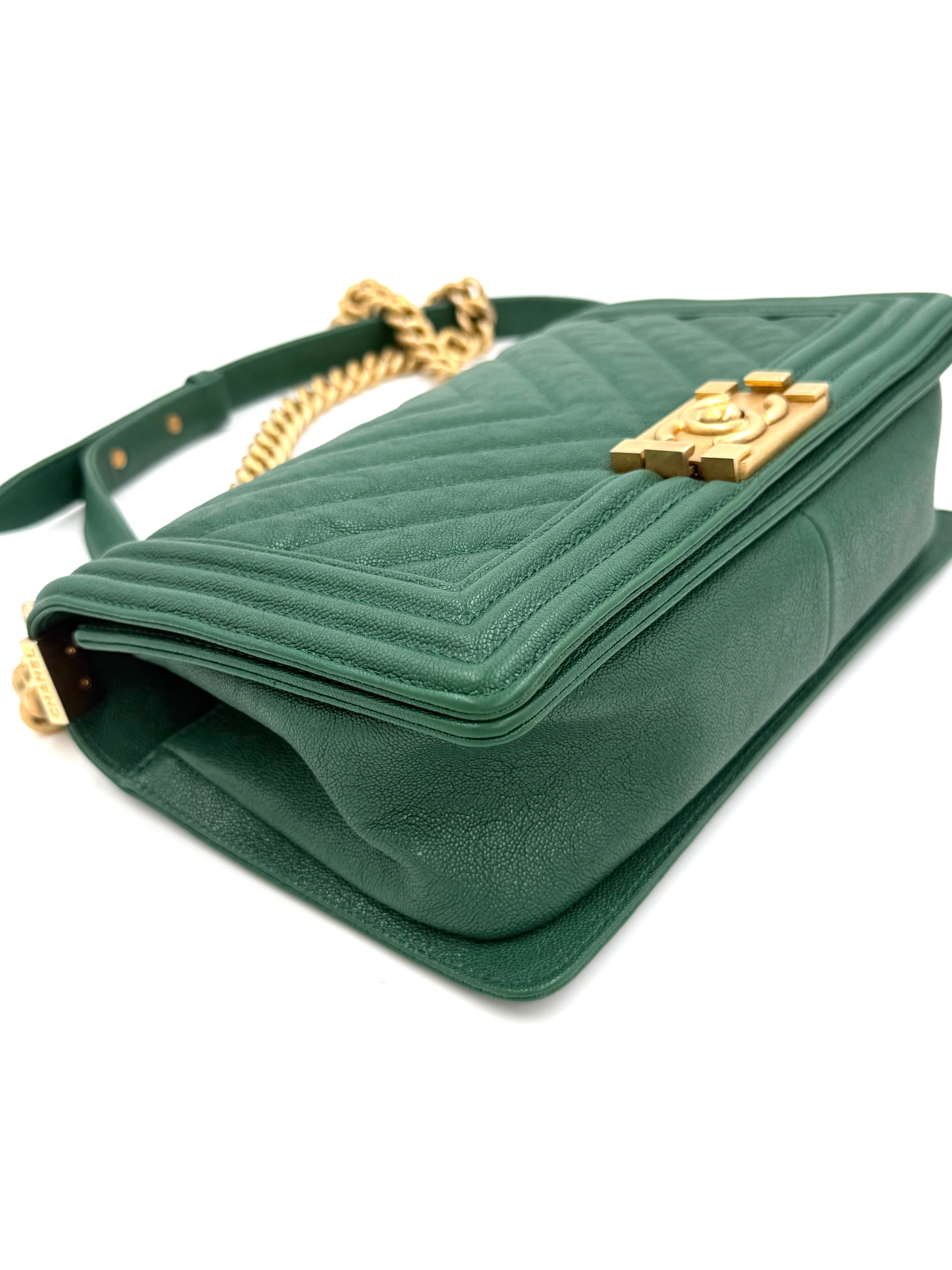 Pre-Owned Chanel Le Boy Bag Medium Green Chevron Caviar - Authenticated