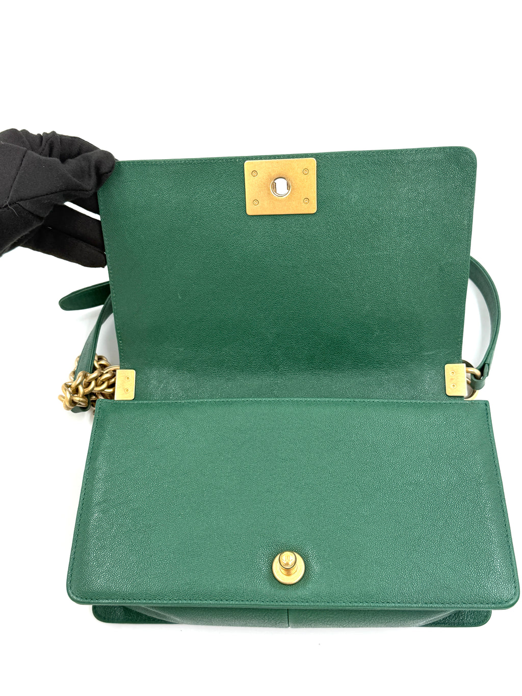 Pre-Owned Chanel Le Boy Bag Medium Green Chevron Caviar - Authenticated