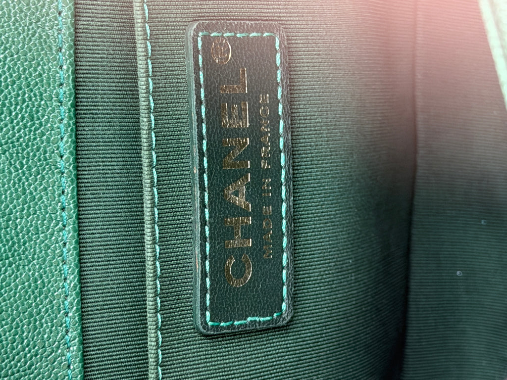 Pre-Owned Chanel Le Boy Bag Medium Green Chevron Caviar - Authenticated
