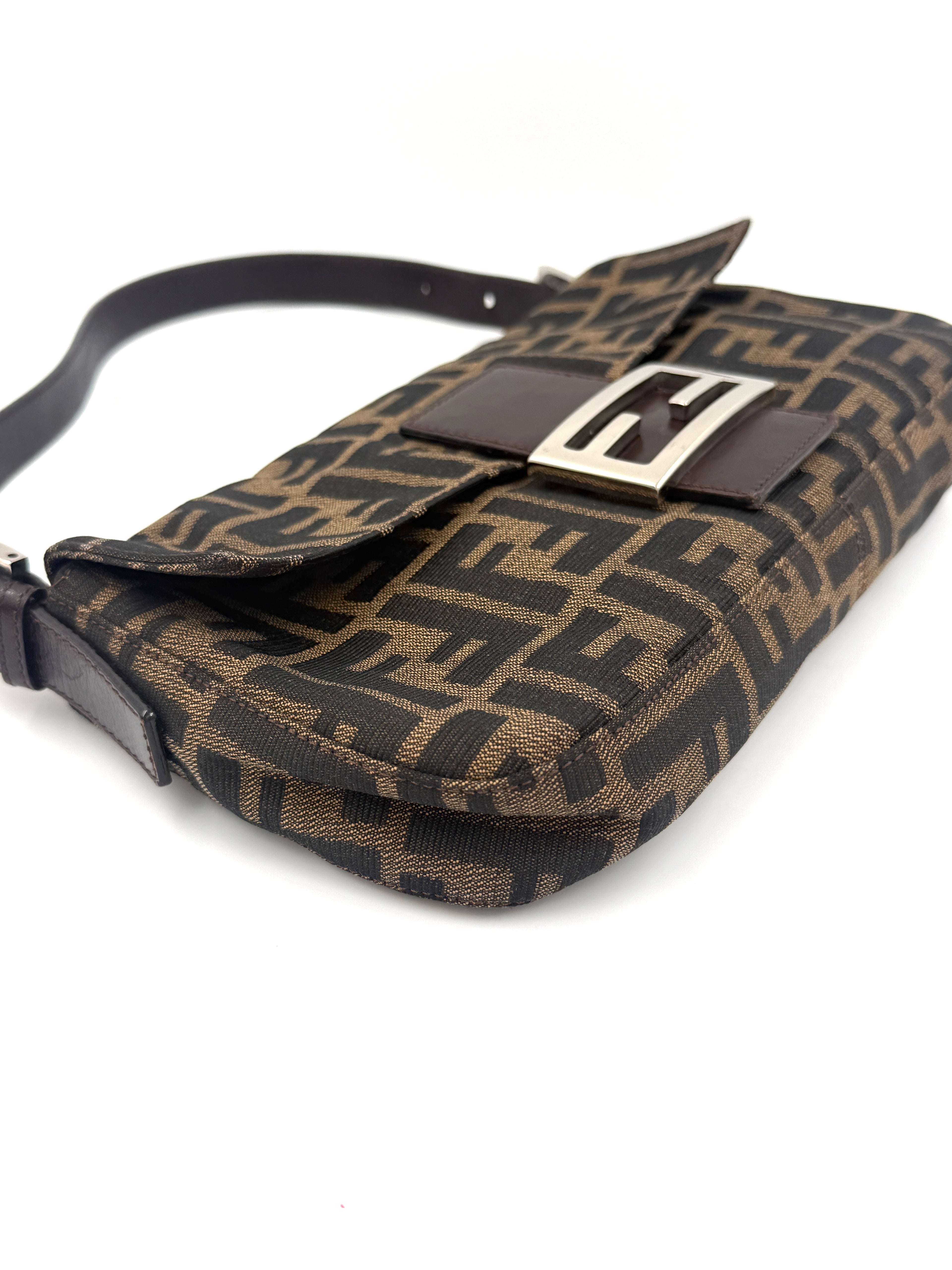 Pre-Owned Fendi Baguette Classic Zucca Print Fendi Monogram - Authenticated