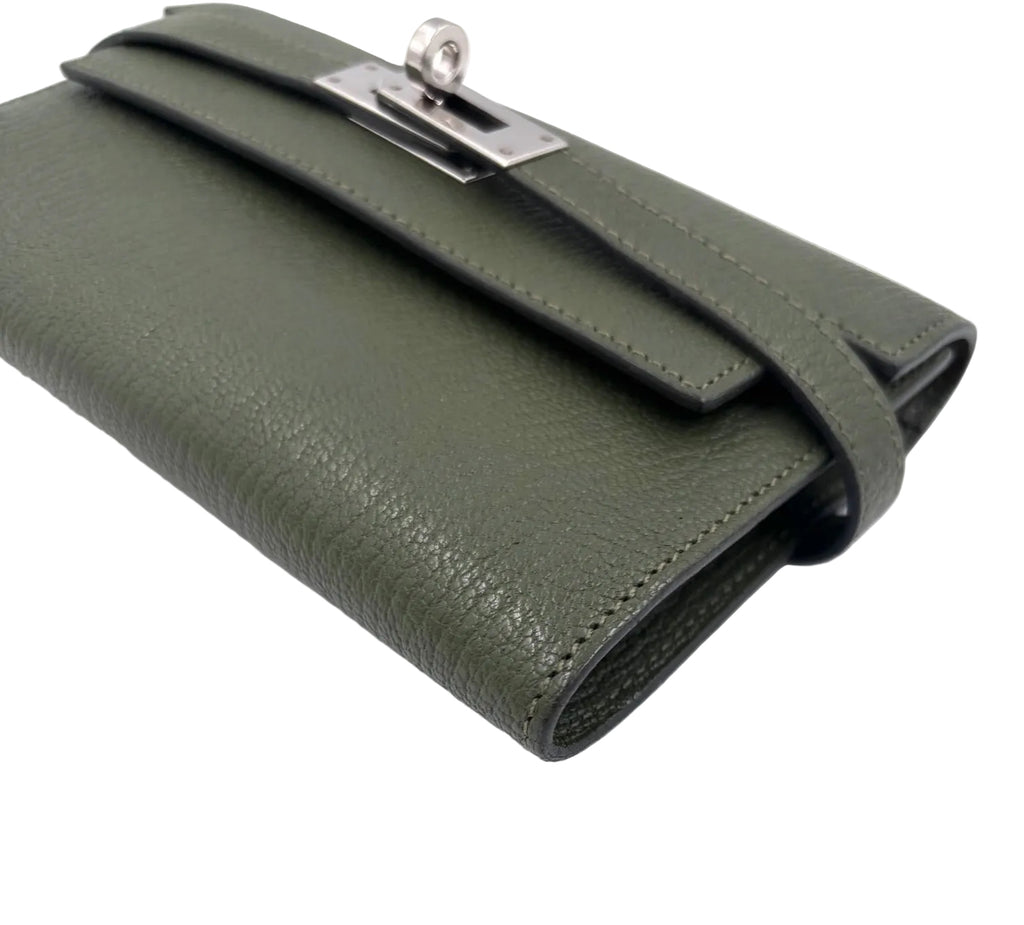 Pre-owned Hermès Kelly Wallet in Olive Green with Sliver Hardware - Authenticated