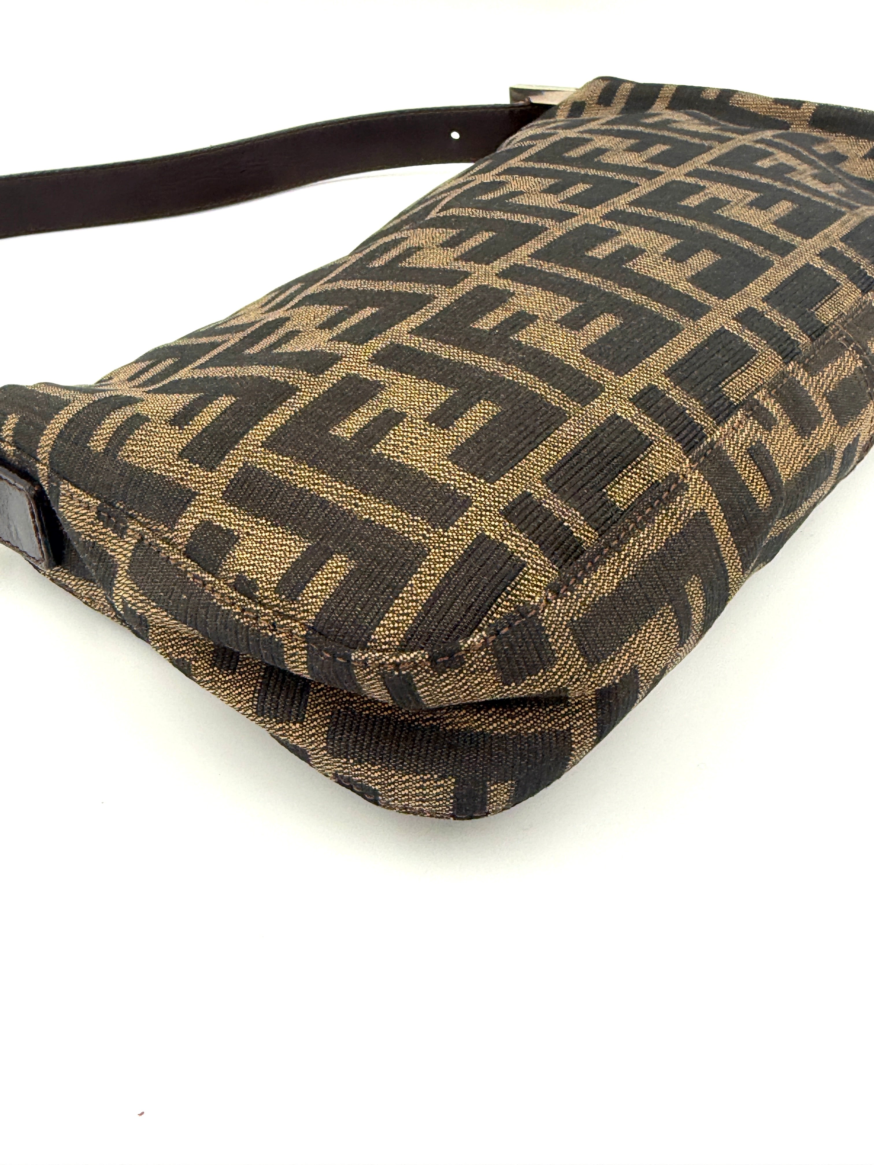 Pre-Owned Fendi Baguette Classic Zucca Print Fendi Monogram - Authenticated