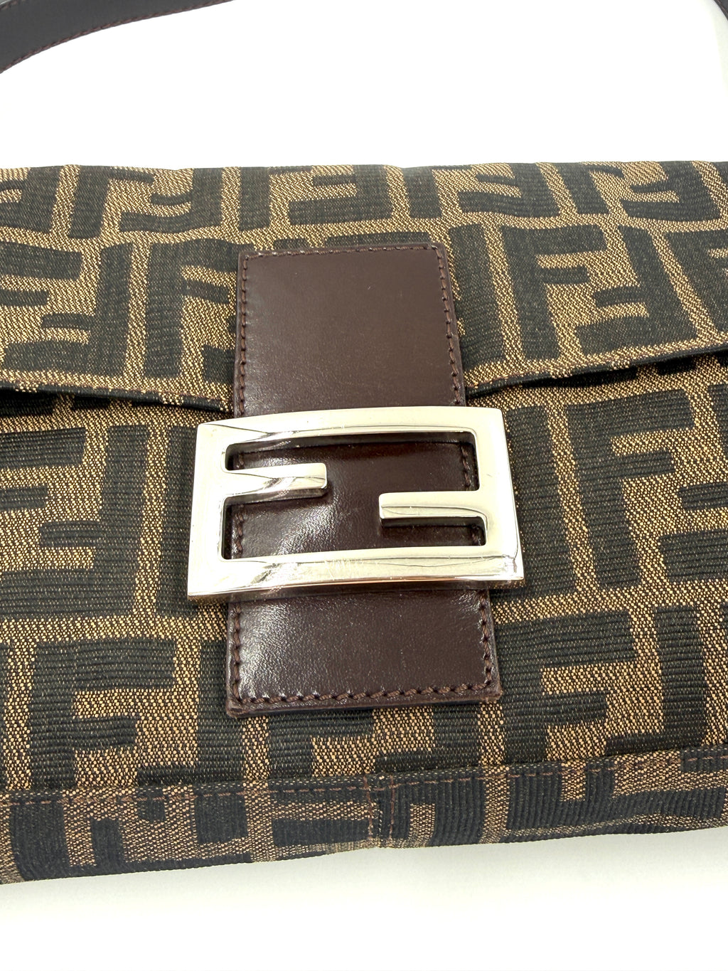 Pre-Owned Fendi Baguette Classic Zucca Print Fendi Monogram - Authenticated