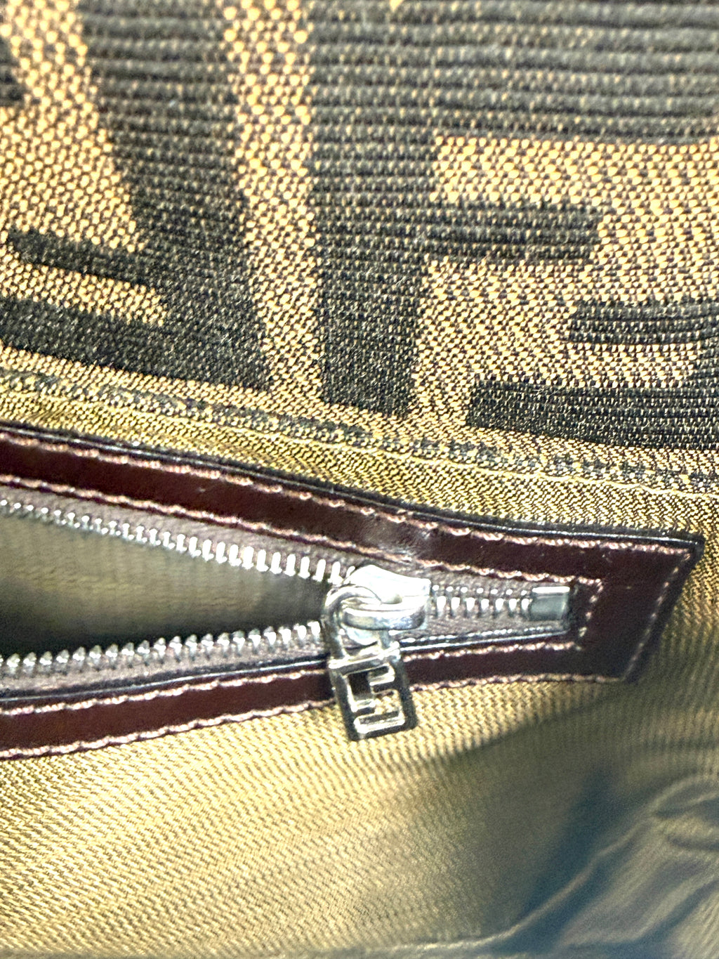 Pre-Owned Fendi Baguette Classic Zucca Print Fendi Monogram - Authenticated