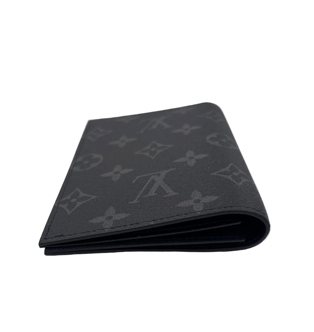 Pre-owned Louis Vuitton Monogram Eclipse Passport Cover