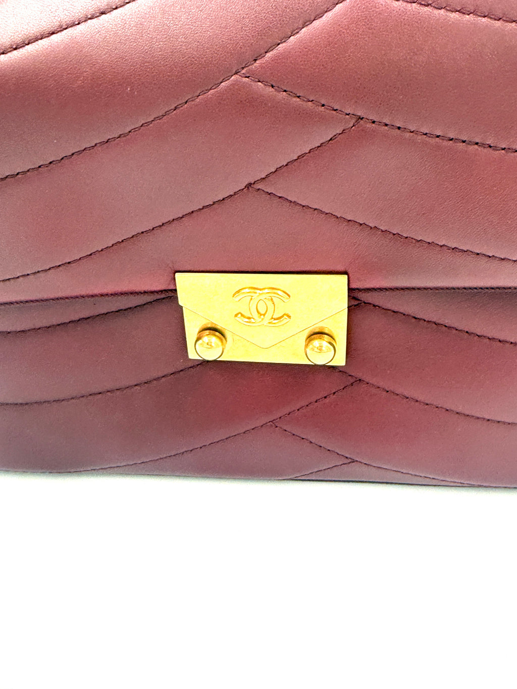 Pre-owned Chanel Burgundy Paris-Seoul Pagoda Flap Bag with Gold Hardware - Authenticated