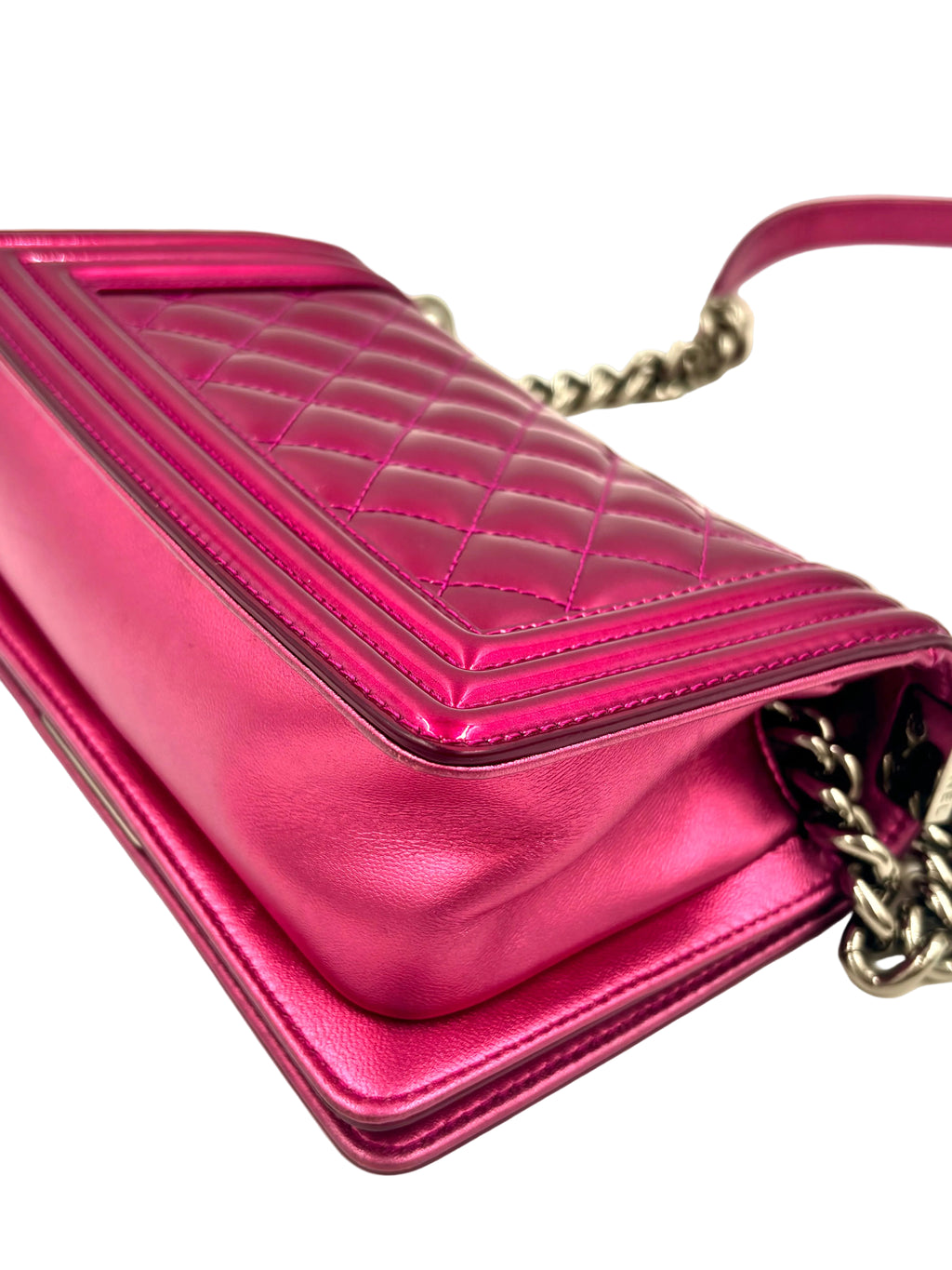 Pre-Owned Chanel Pink Liquid Patent Small Boy Bag Ruthenium Hardware - Authenticated