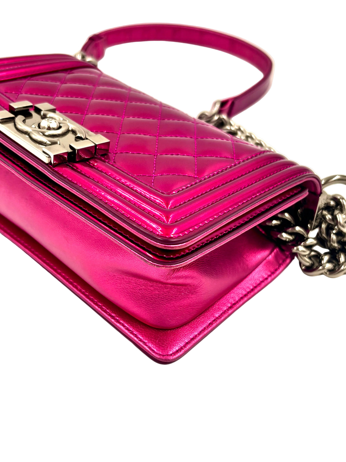 Pre-Owned Chanel Pink Liquid Patent Small Boy Bag Ruthenium Hardware - Authenticated