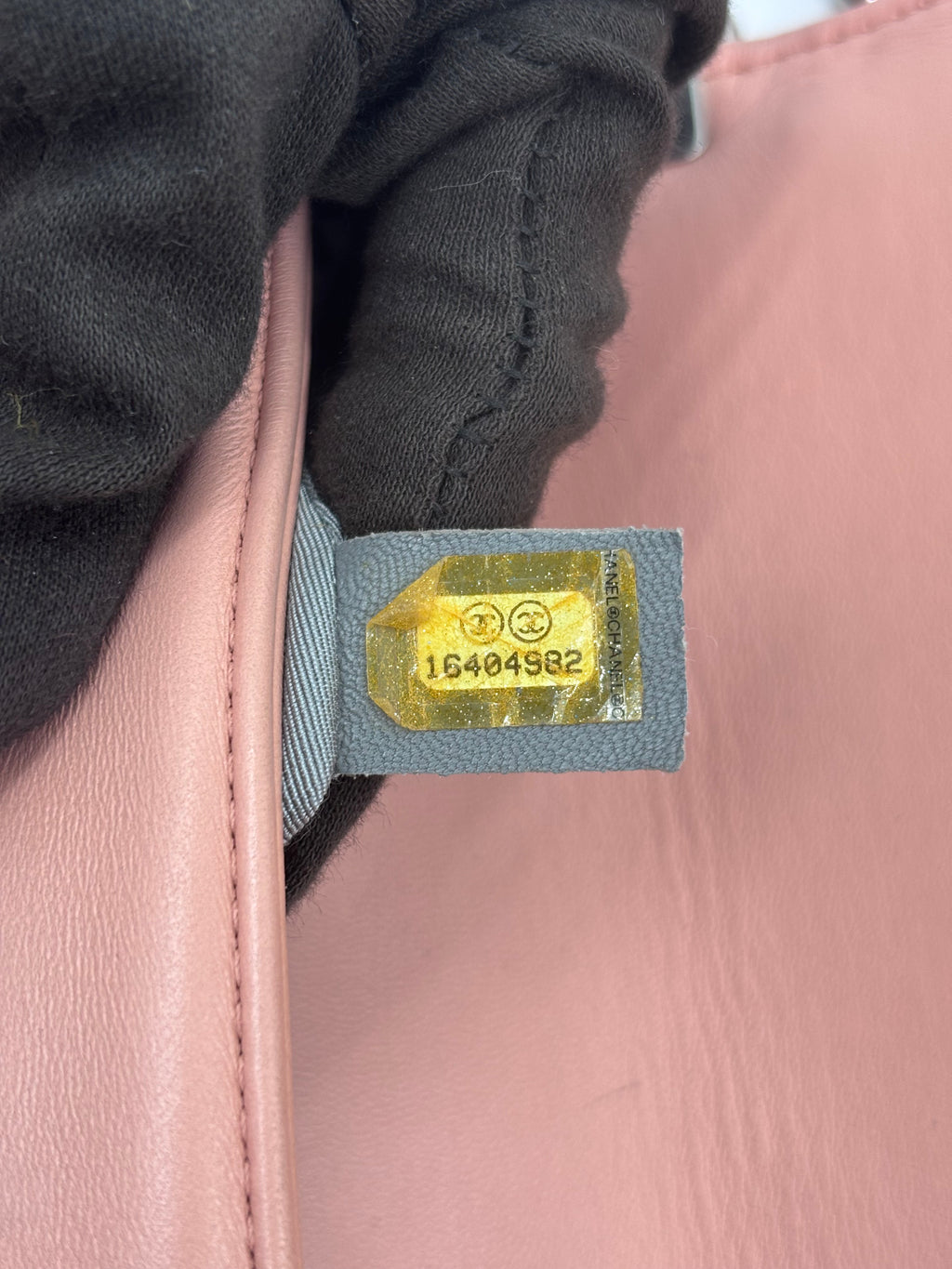Pre-Owned Chanel Rare Pink and Nude Medium Galuchat Stingray Leather Boy Bag with Chrome Hardware - Authenticated