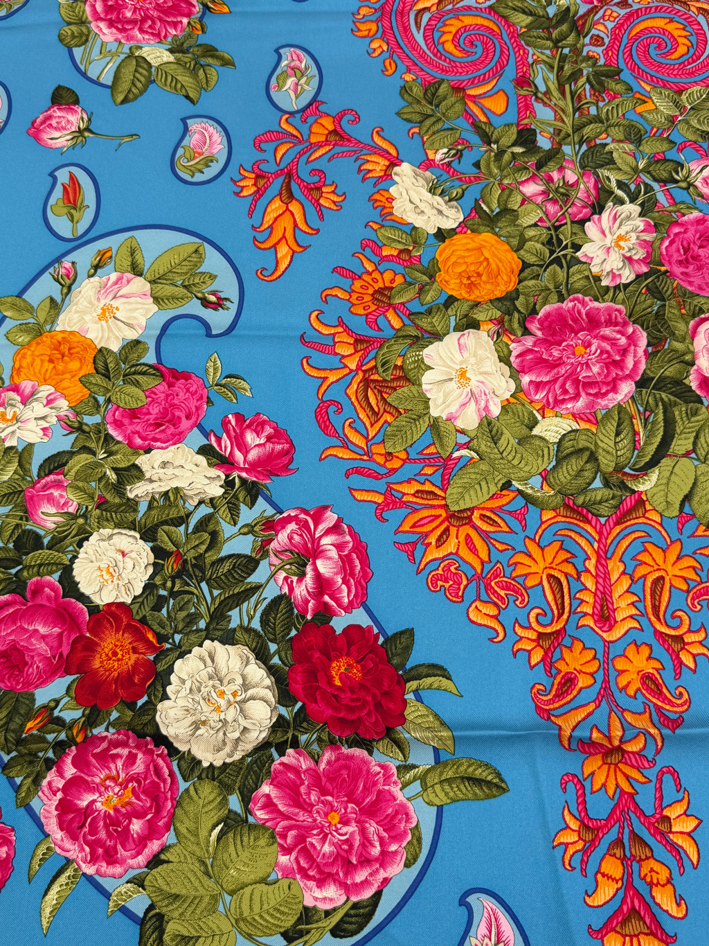 Pre-owned Gucci Blue Silk Floral and Paisley Scarf
