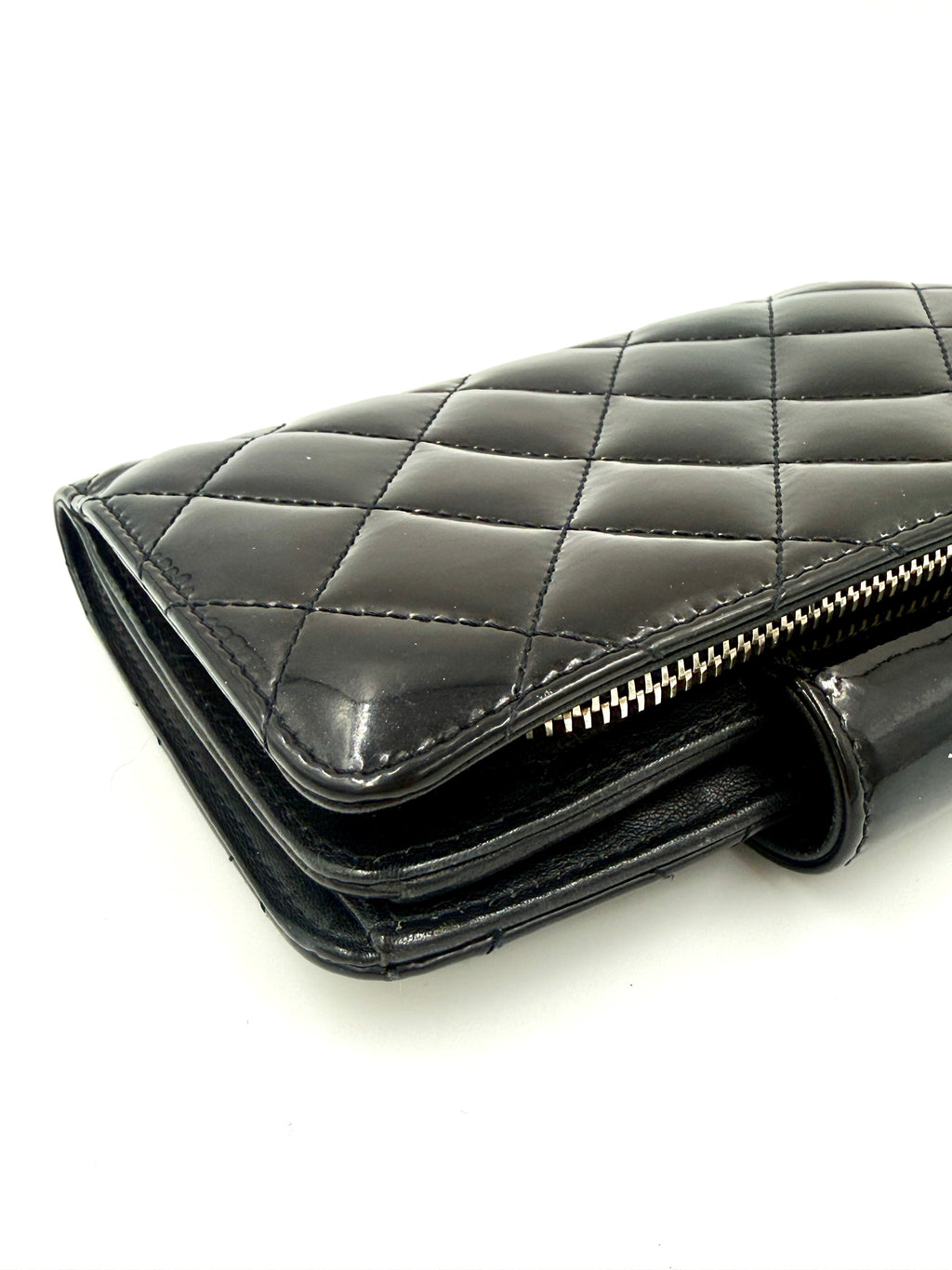 Pre-Owned Chanel Black Patent Leather Wallet with Silver Hardware - Authenticated
