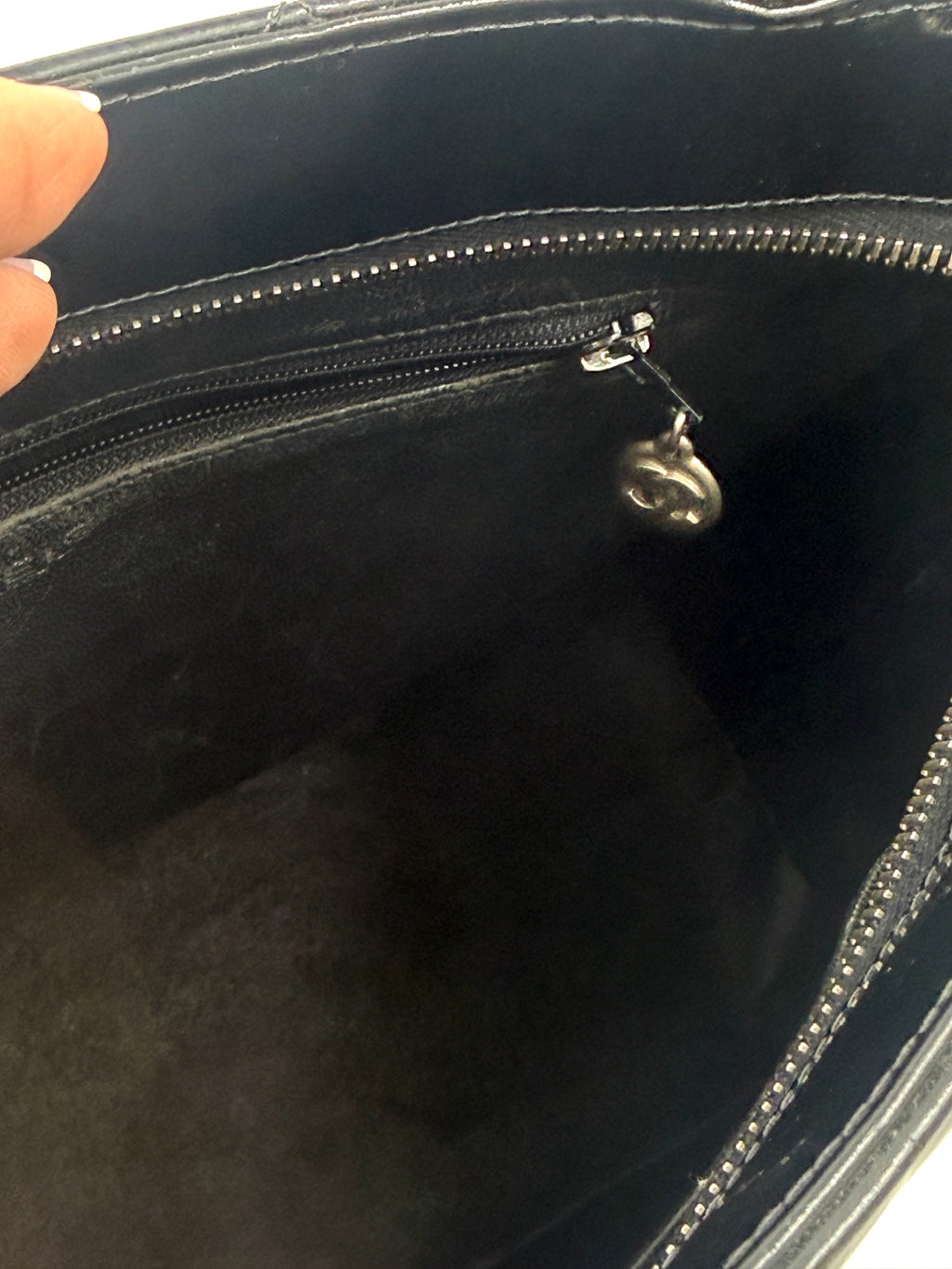 Pre-Owned Chanel Black Quilted Patent Leather Medallion Tote Bag with Silver Hardware - Authenticated